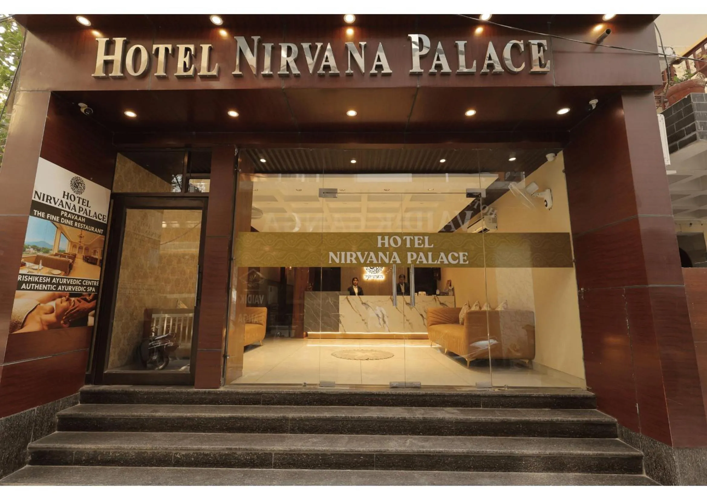 Facade/entrance in Hotel Nirvana Palace Near Parmarth Niketan