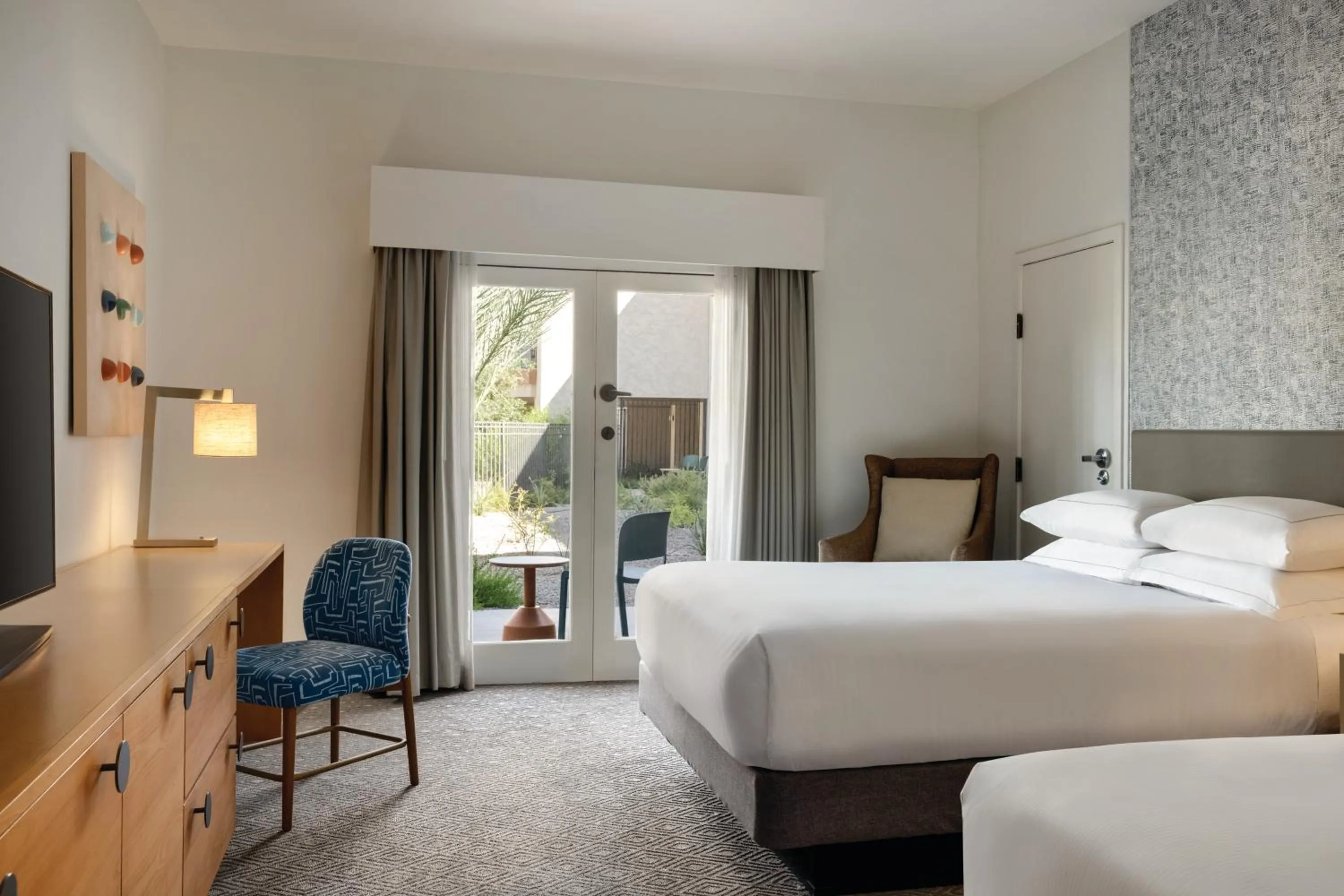 Bed in Hilton Scottsdale Resort & Villas