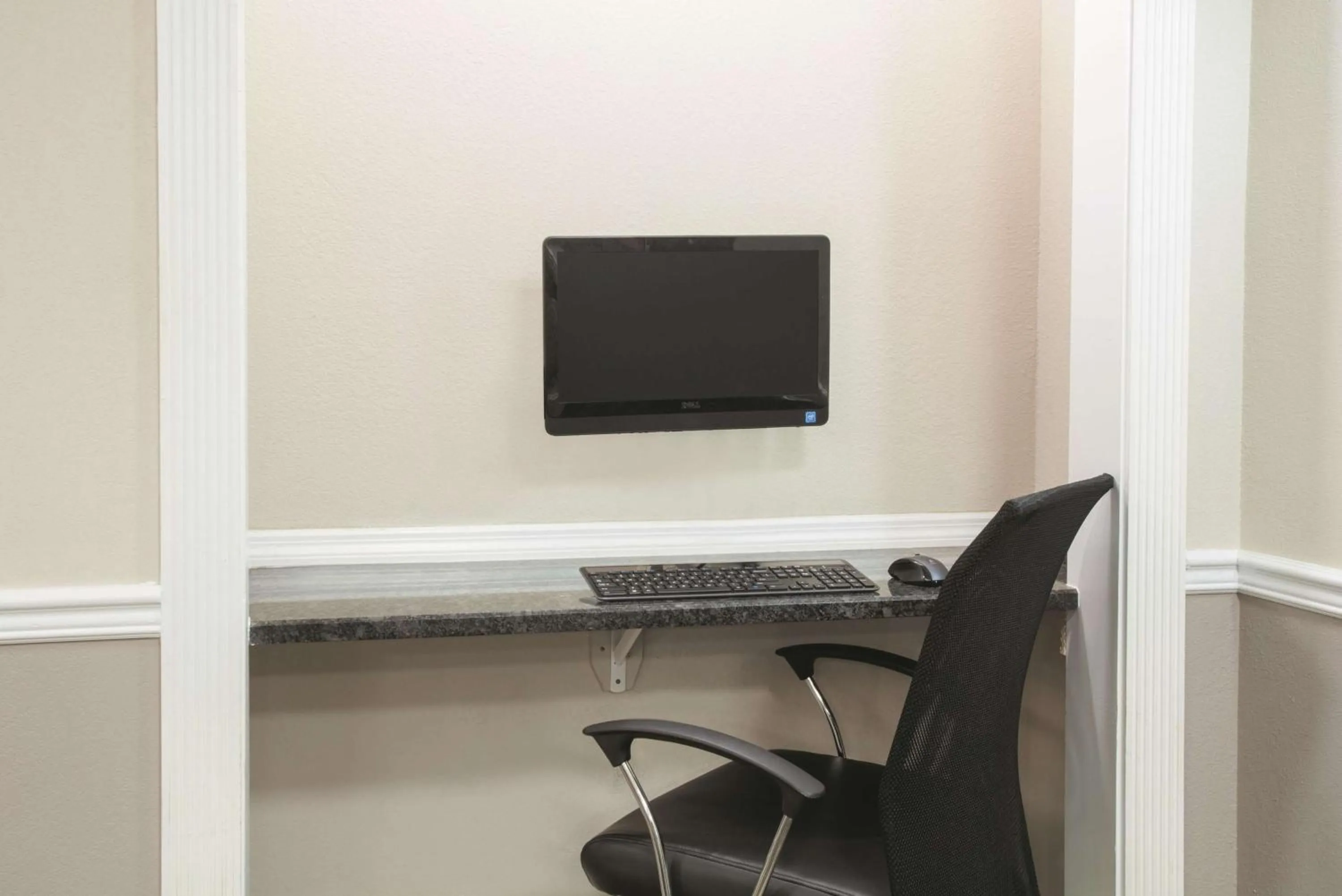 On site in La Quinta by Wyndham Fort Walton Beach