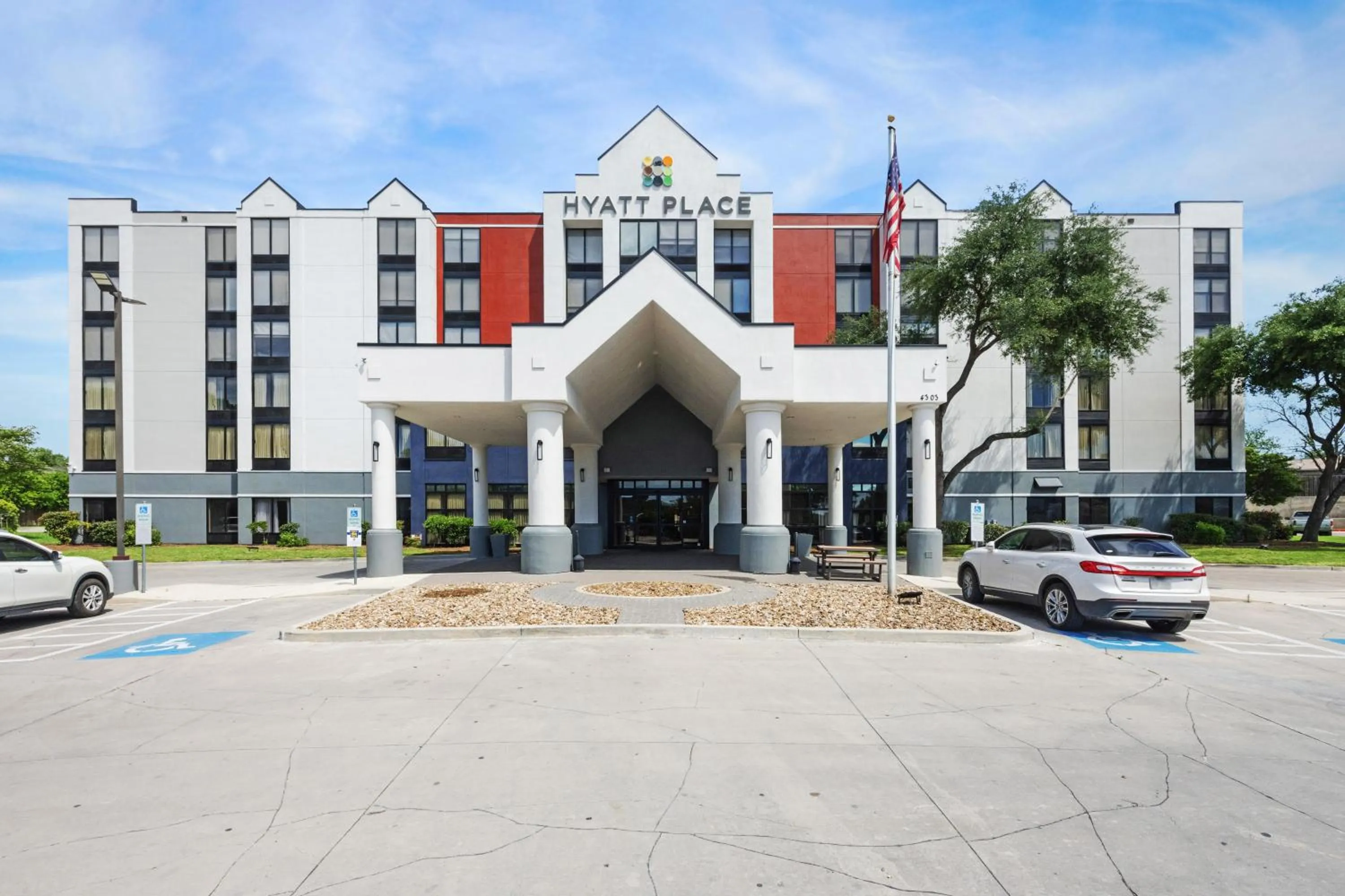 Property building in Hyatt Place San Antonio Northwest/Medical Center