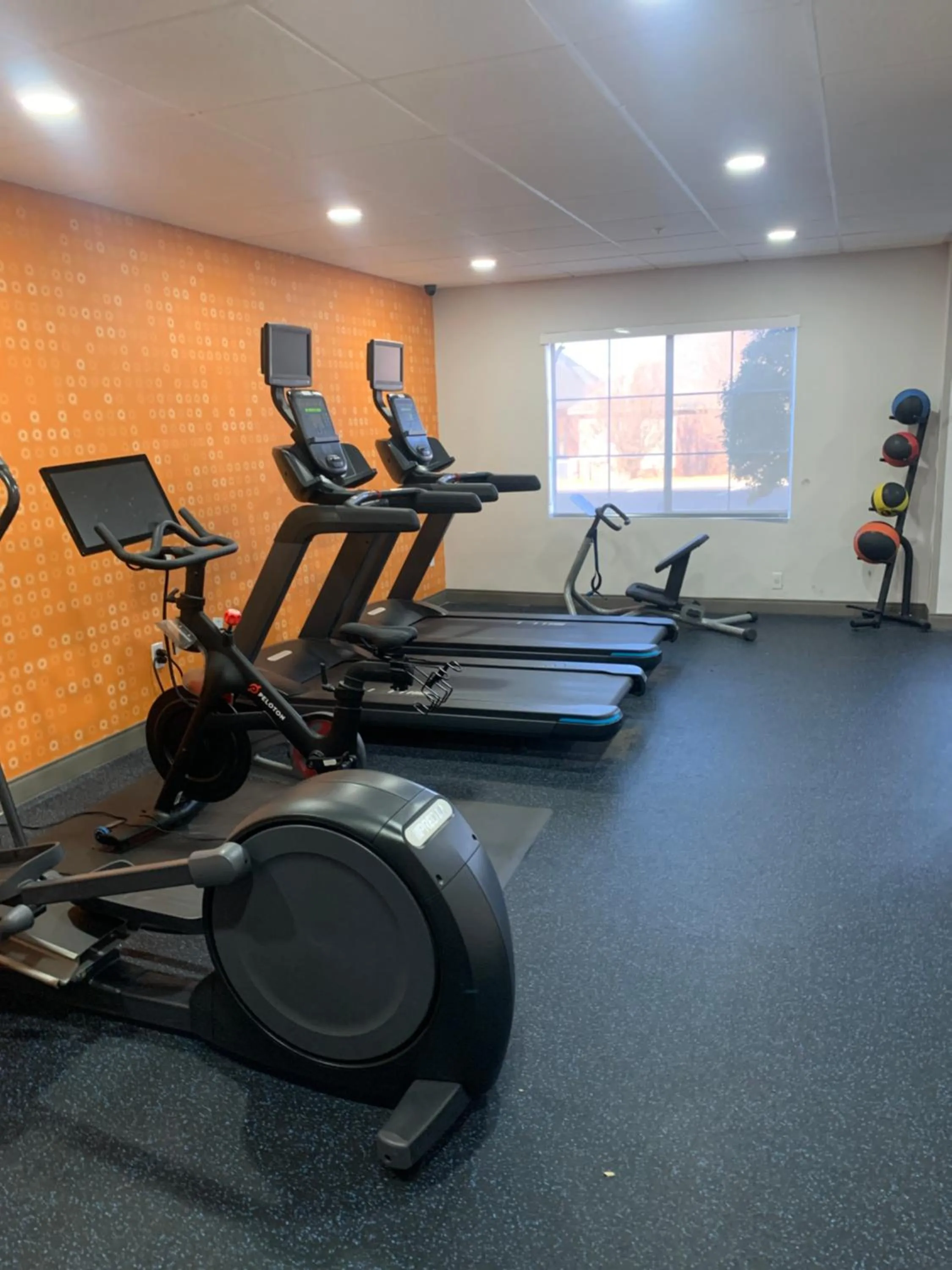 Fitness centre/facilities in La Quinta by Wyndham OKC North - Quail Springs
