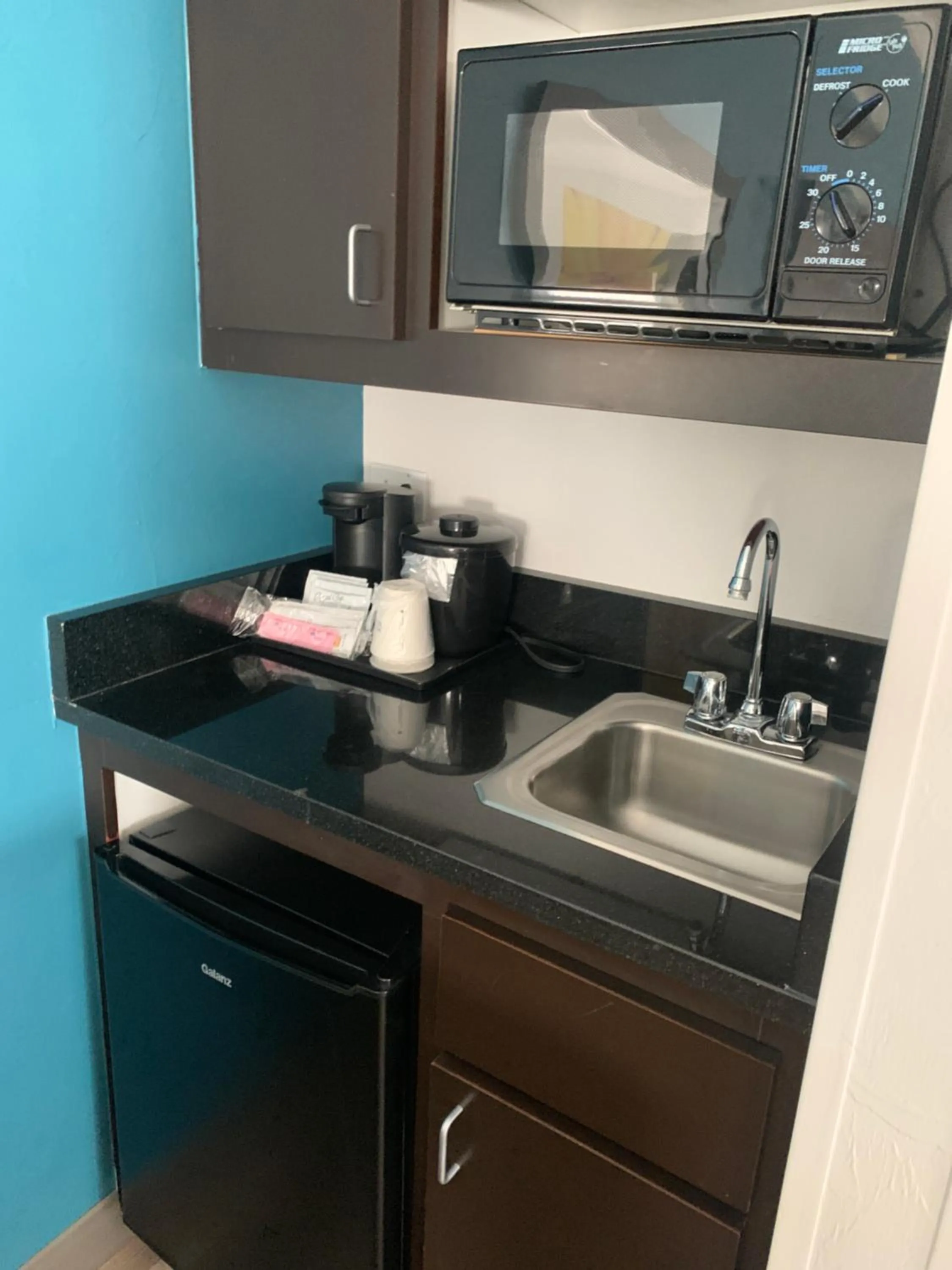 minibar in La Quinta by Wyndham OKC North - Quail Springs