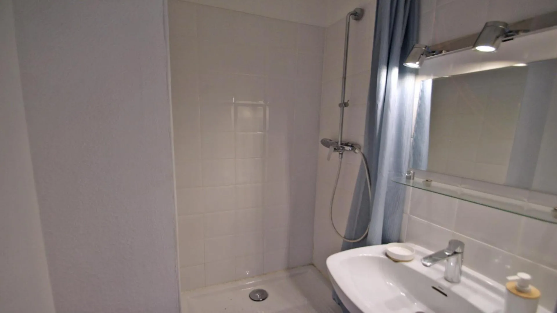 Bathroom in Boucanniers