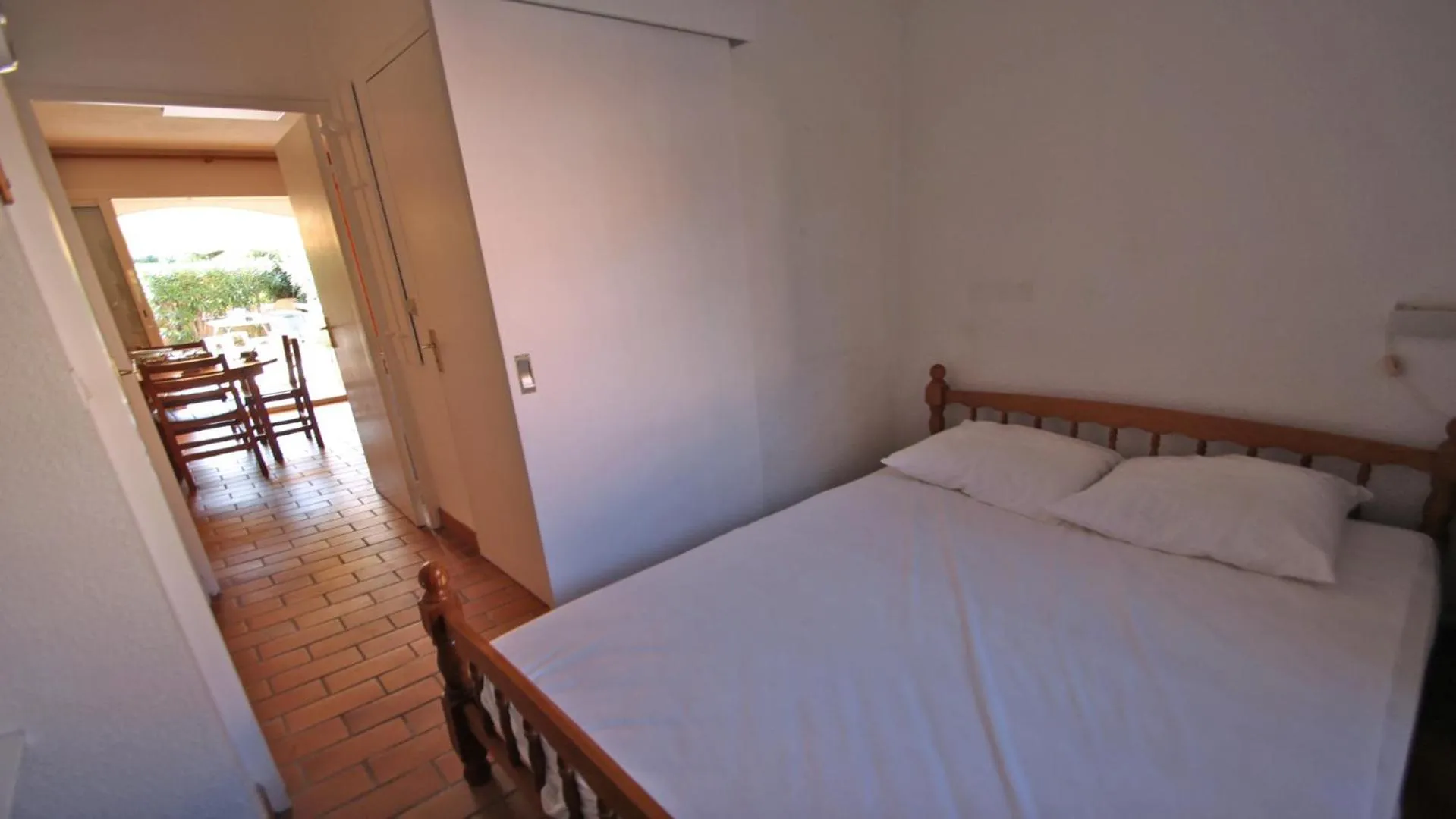 Bedroom, Bed in Boucanniers