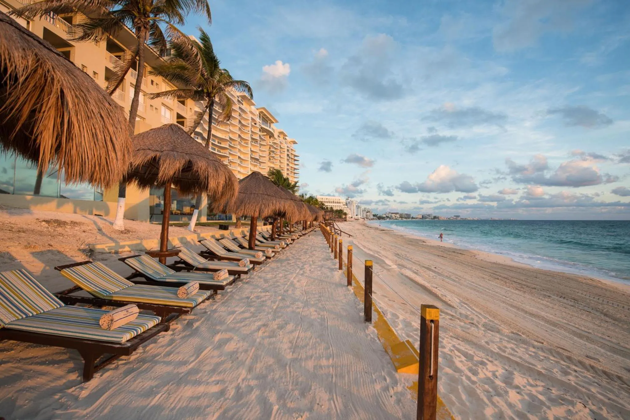 Day in Club Regina Cancun