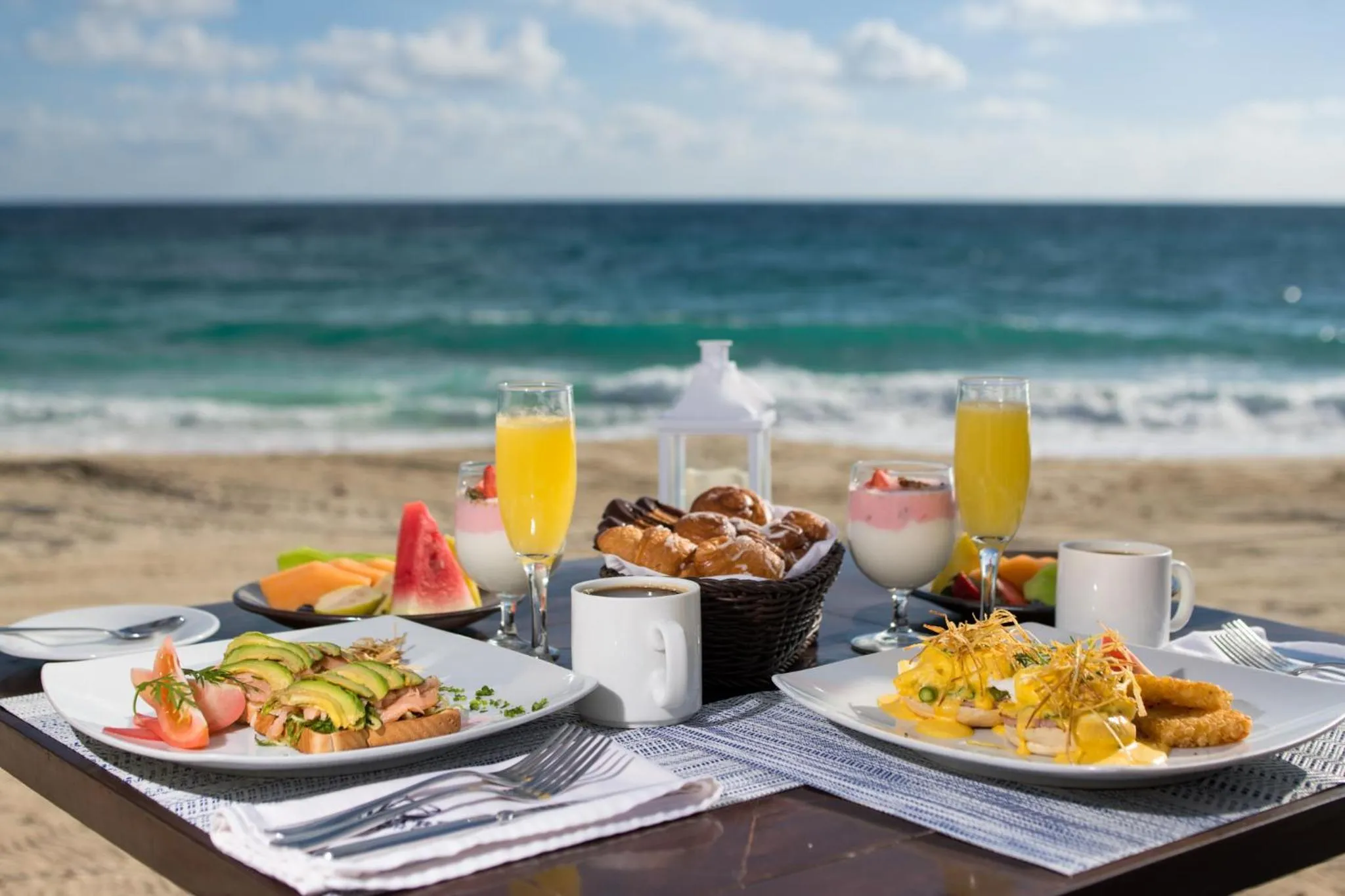 Day in Club Regina Cancun