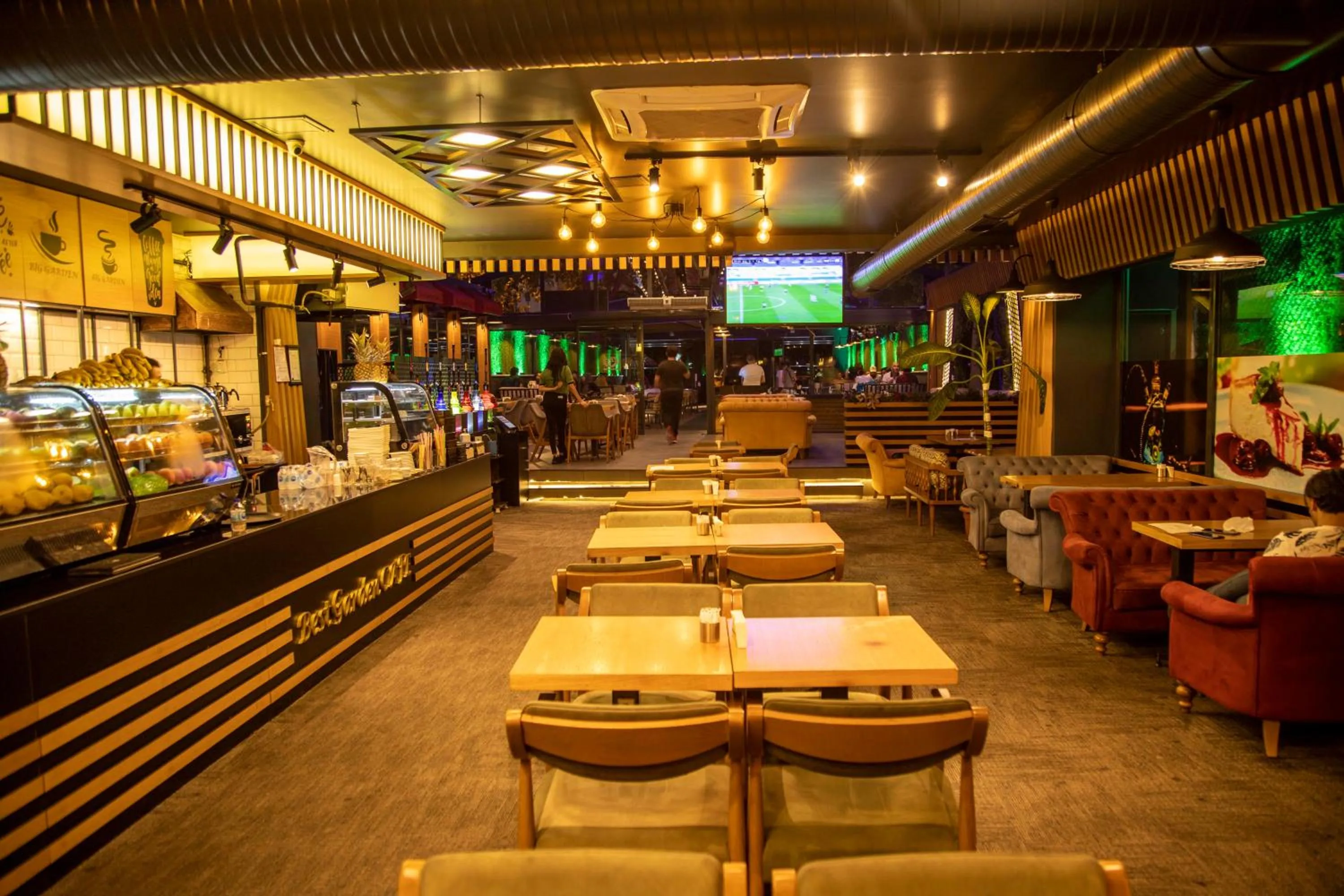 Restaurant/places to eat in BEST GARDEN HOTEL