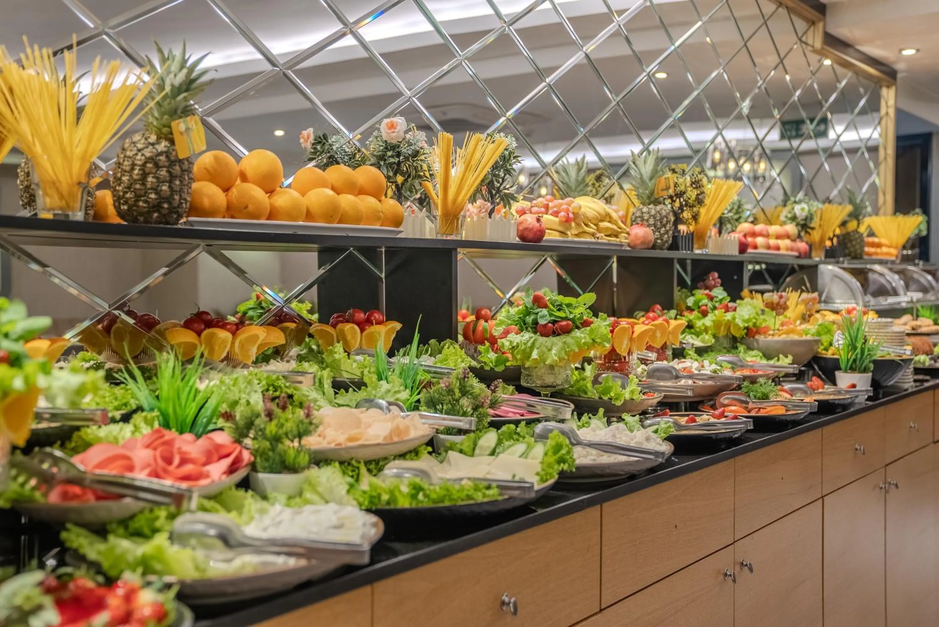 Buffet breakfast in BEST GARDEN HOTEL