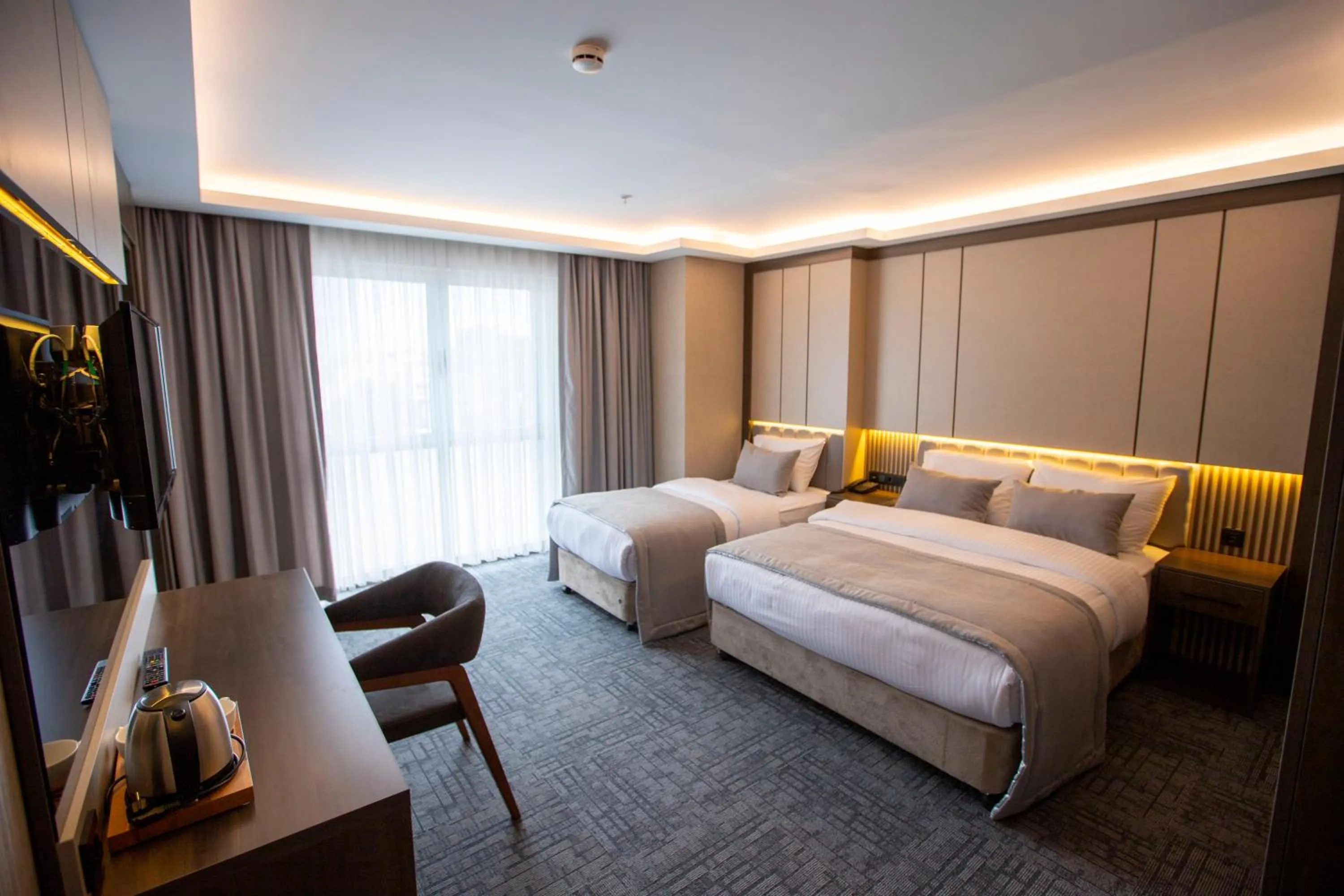 Massage, Bed in BEST GARDEN HOTEL