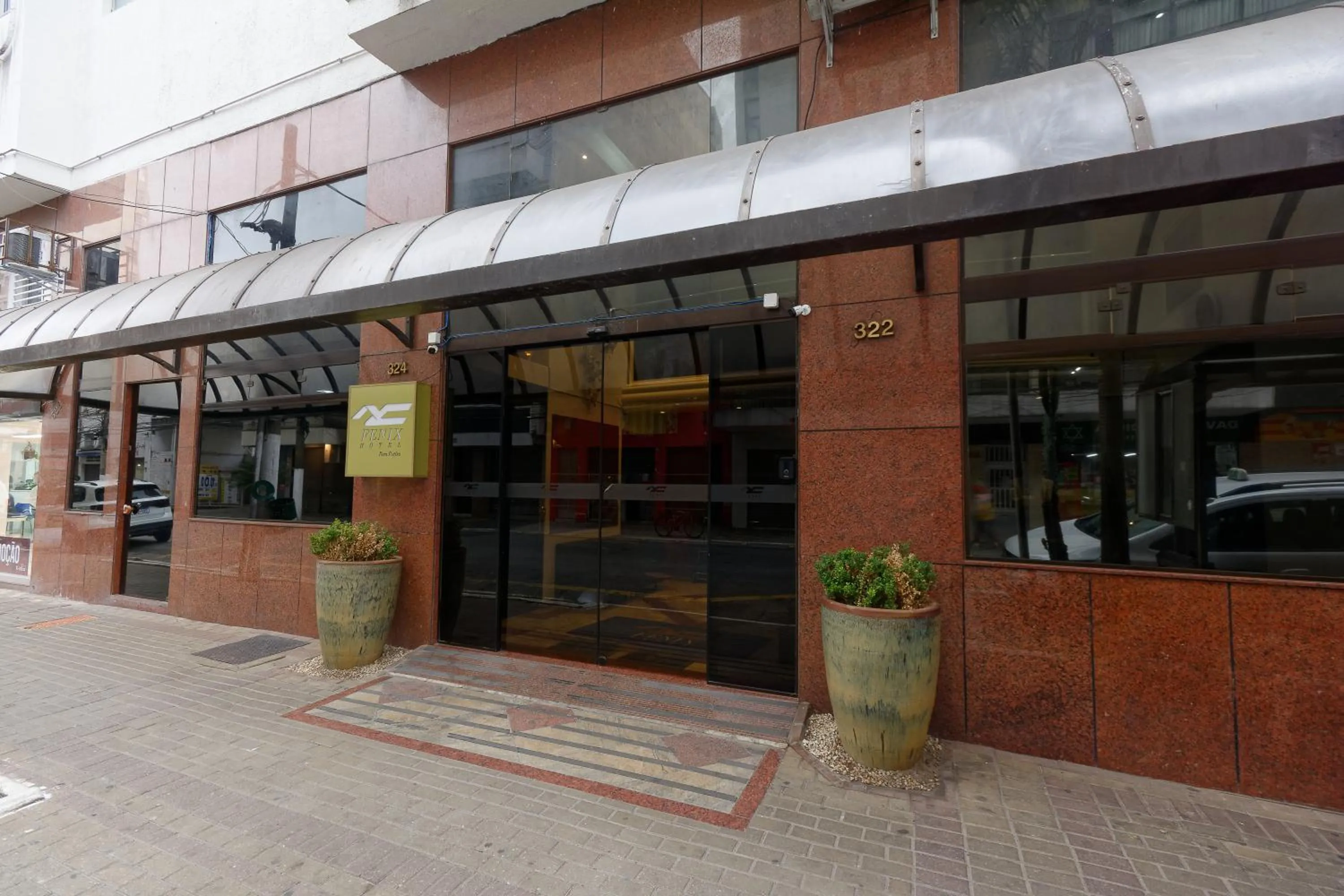 Facade/entrance in Fênix Hotel Bom Retiro