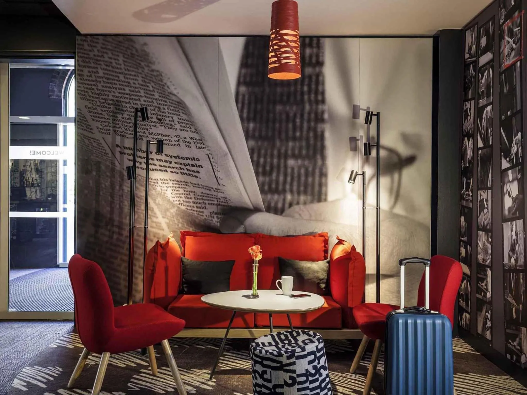 Lounge or bar in ibis London Barking