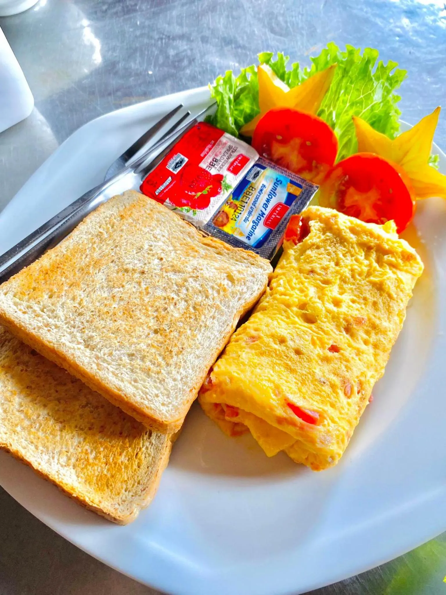 Restaurant/places to eat in Khao Sok Nung House