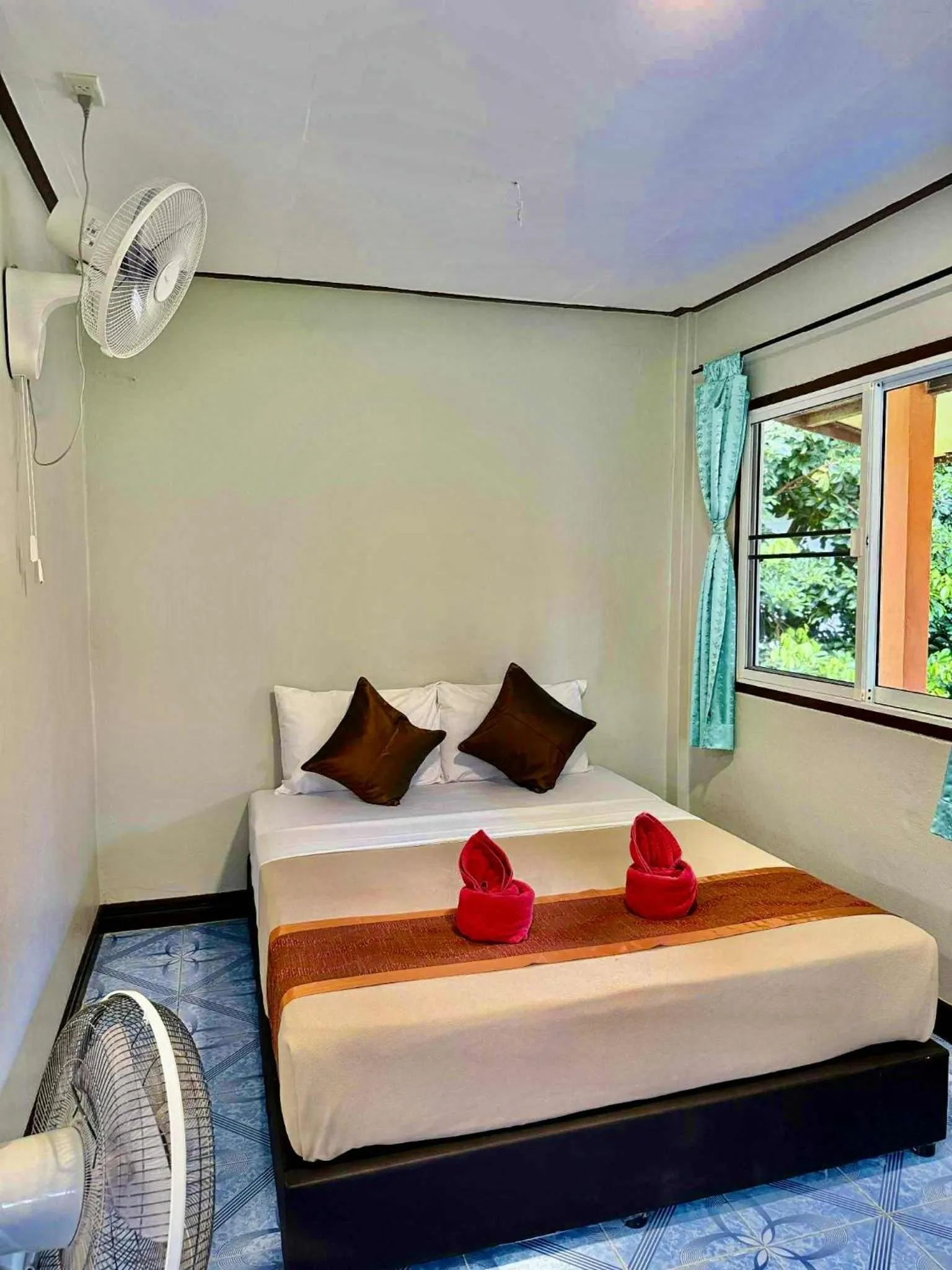 Bed in Khao Sok Nung House