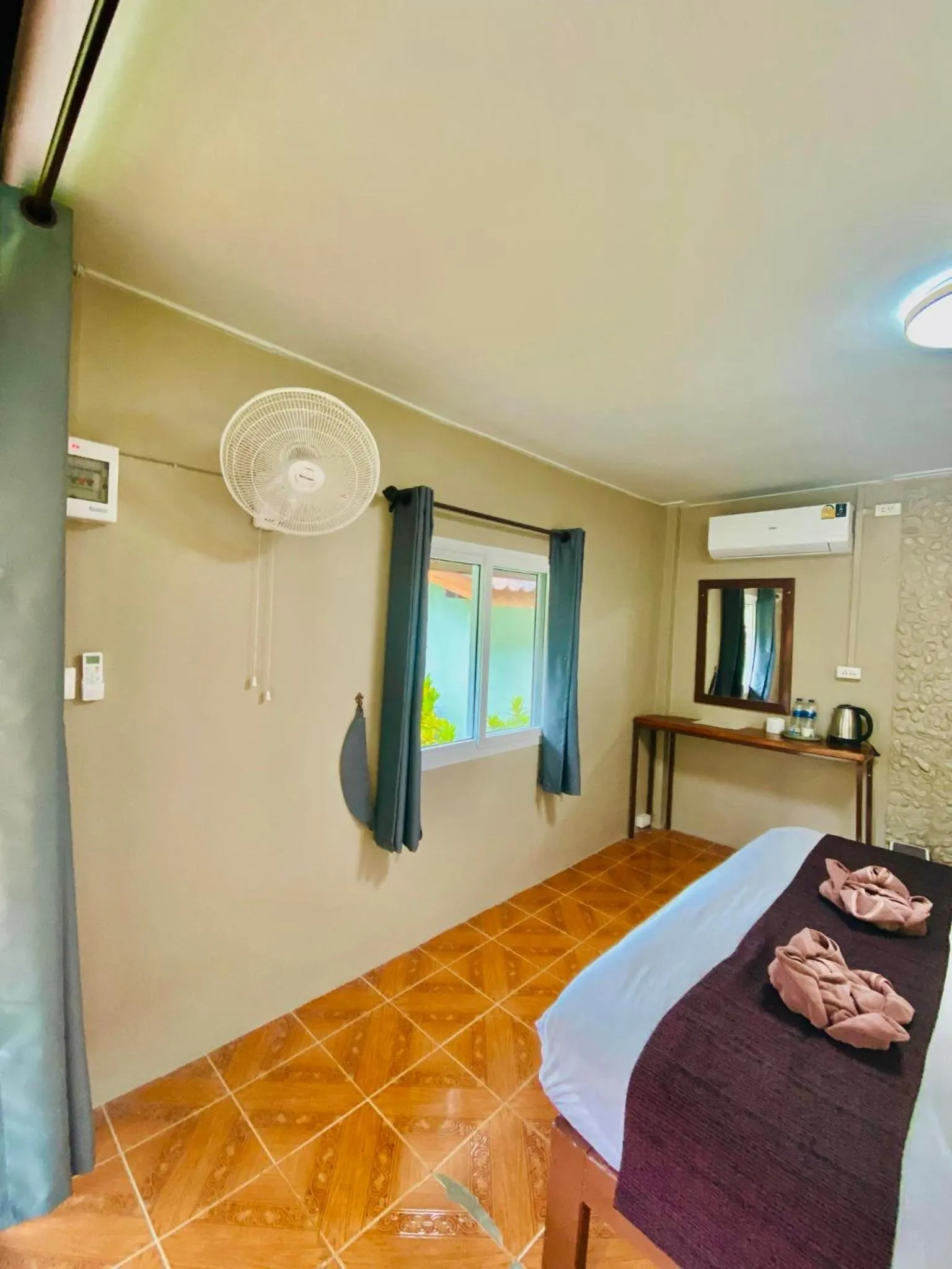 Bed in Khao Sok Nung House