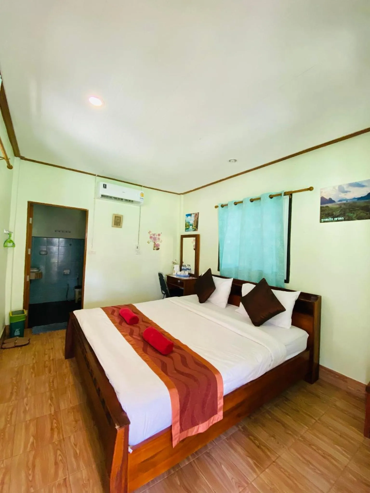 Bed in Khao Sok Nung House