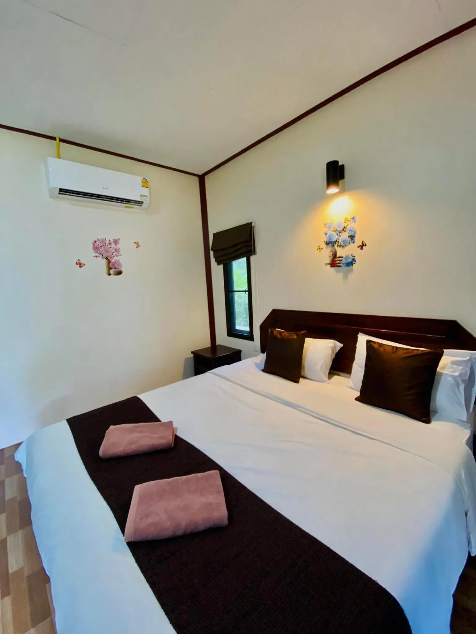Property building, Bed in Khao Sok Nung House