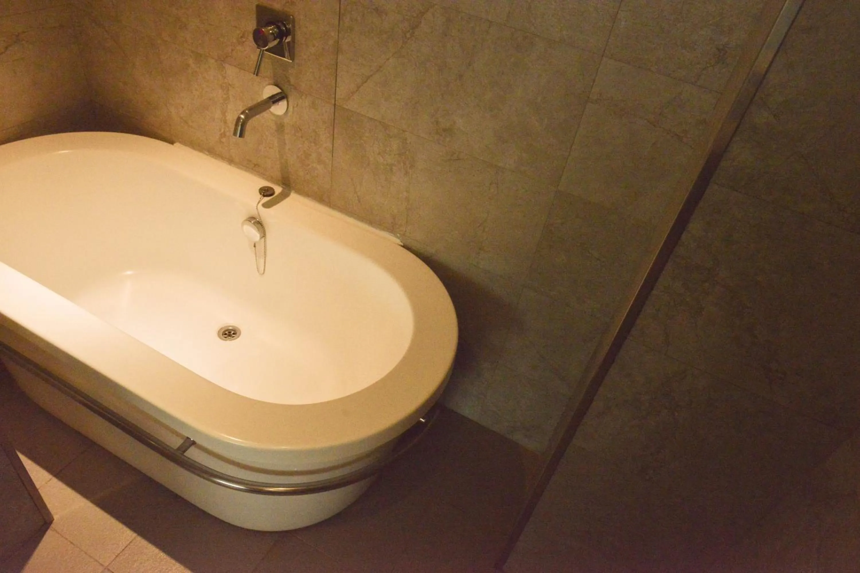 新麗旅店 Newful Hotel