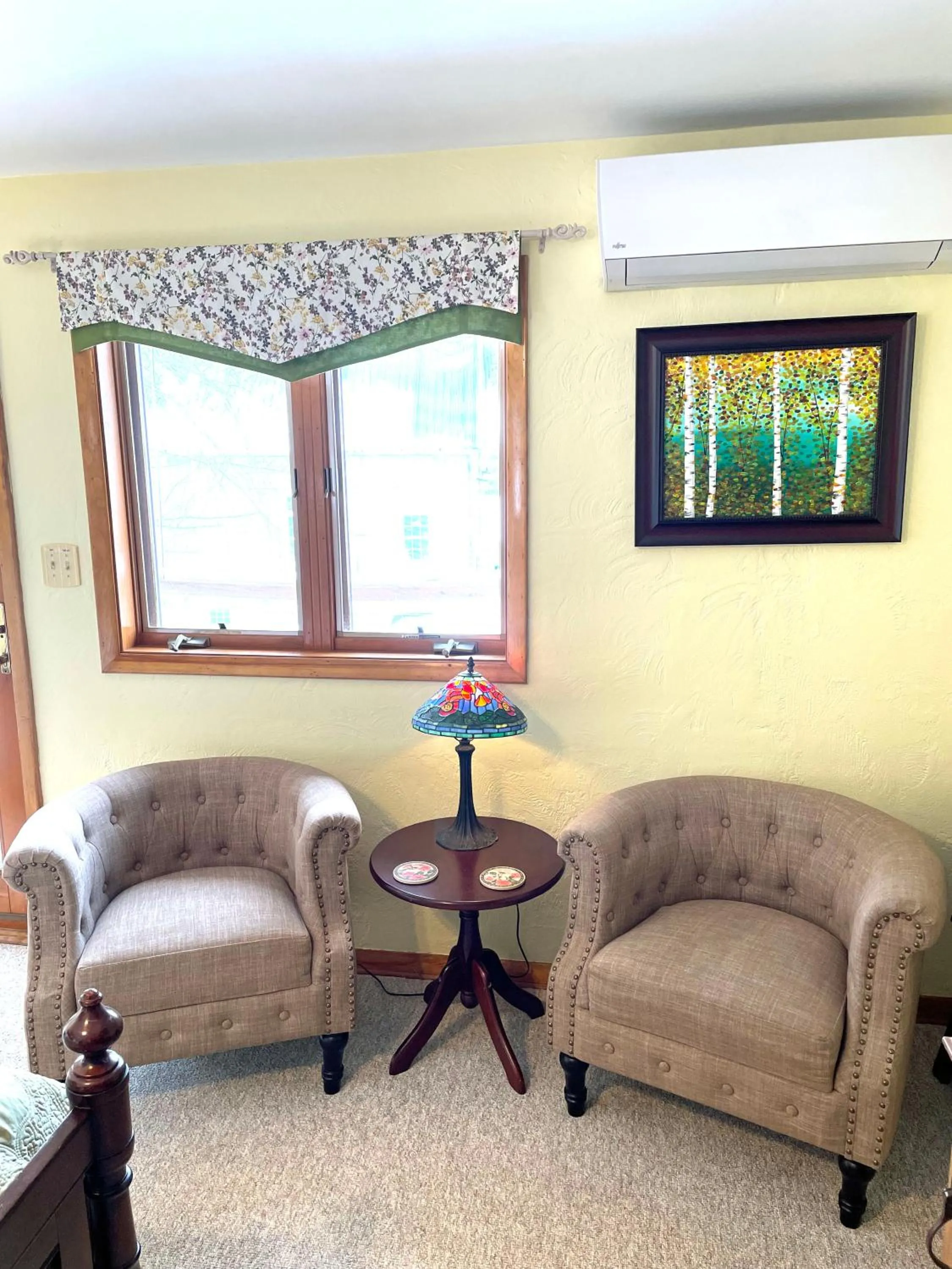 Hawk Valley Retreat & Cottages