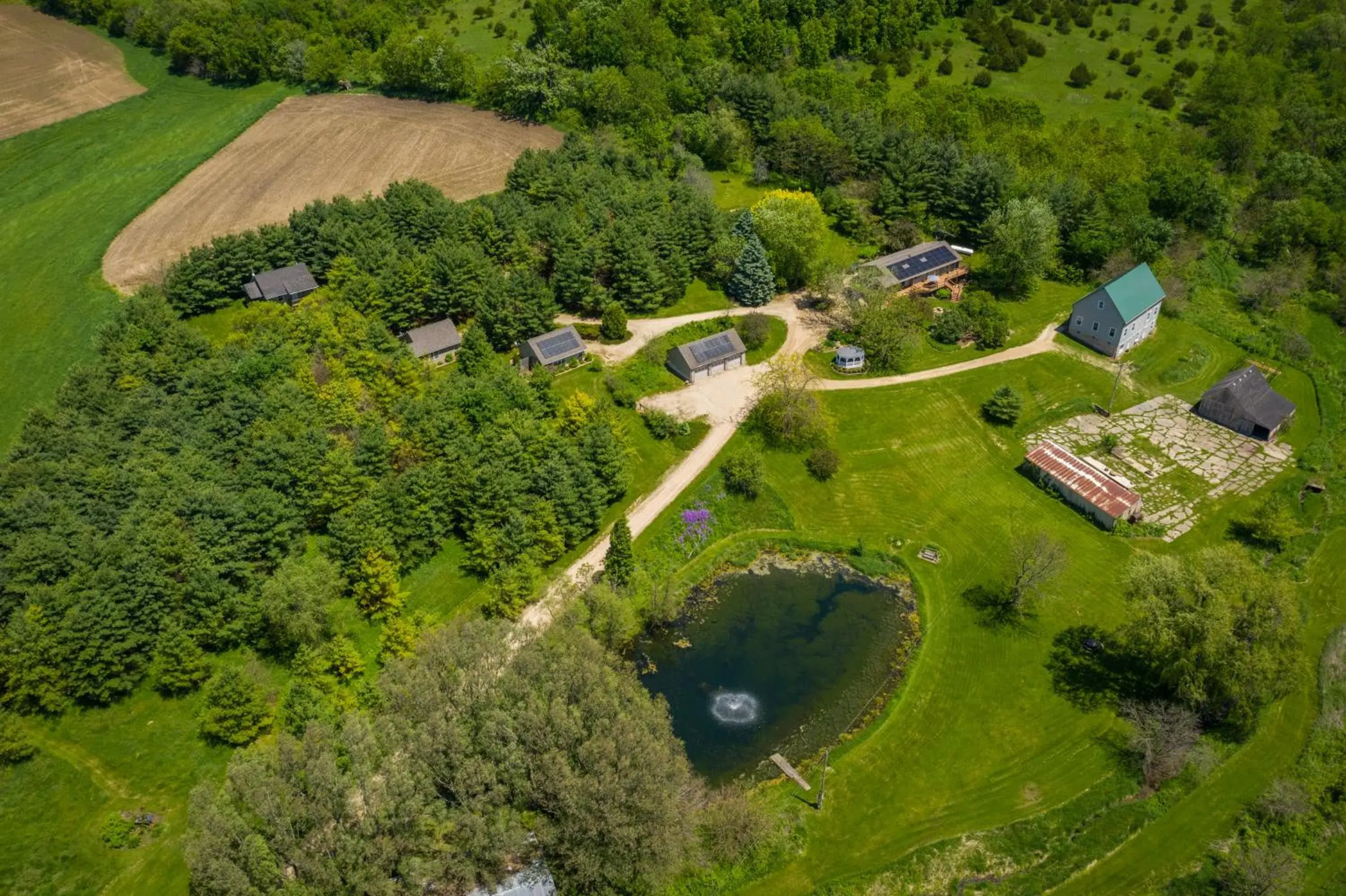 Hawk Valley Retreat & Cottages Hawk Valley Retreat & Cottages