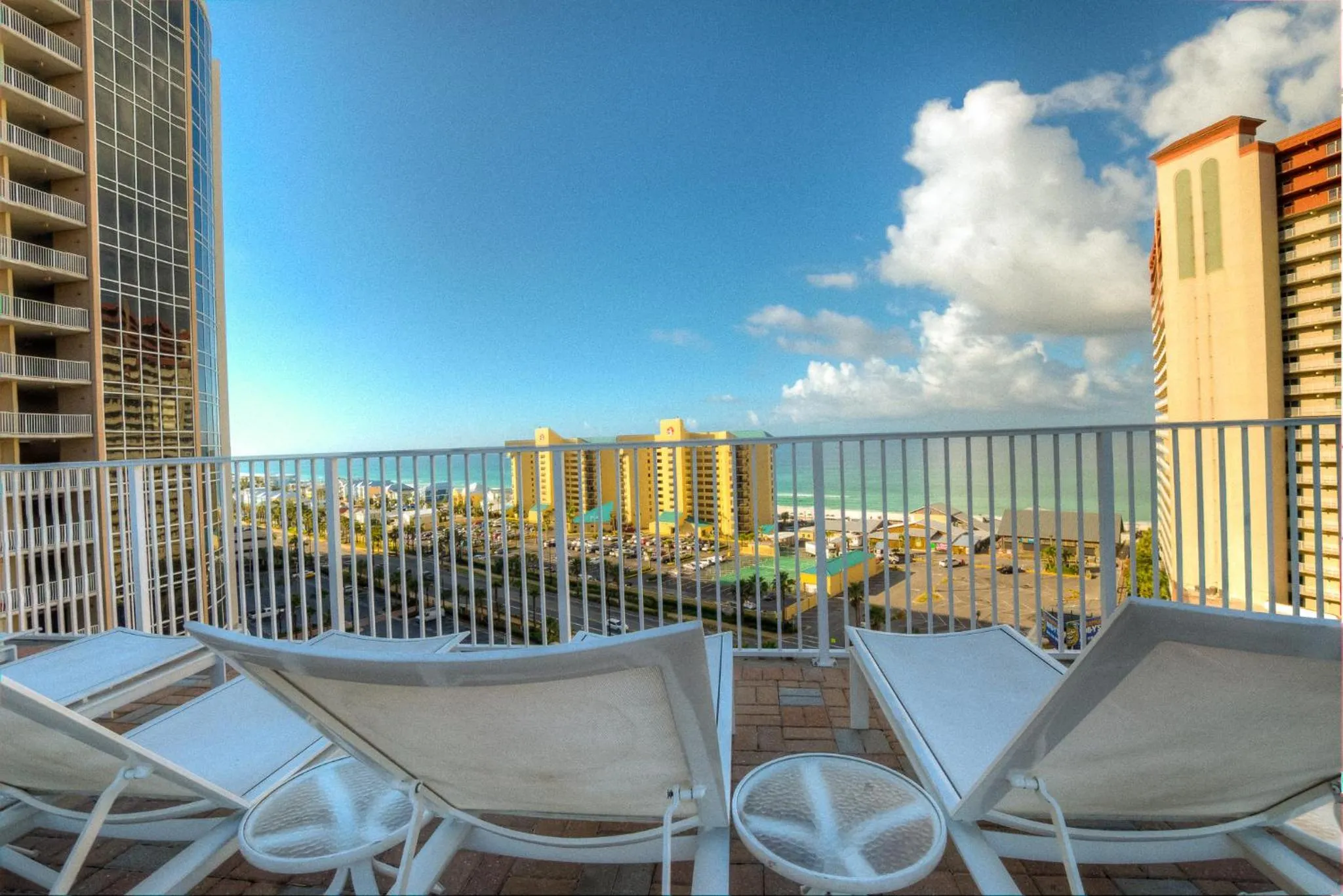 Laketown Wharf 535 By Aneliya