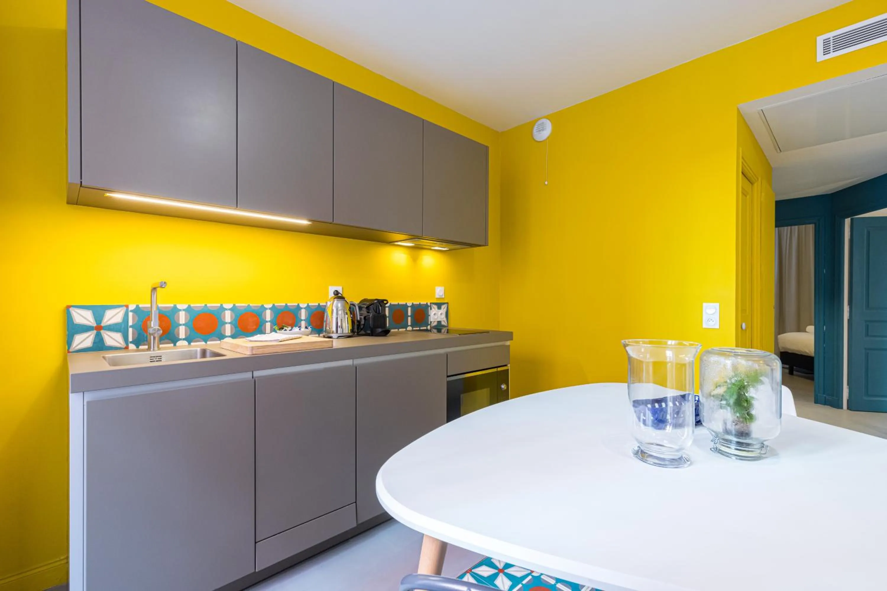 L'Abeille - Boutique Apartments