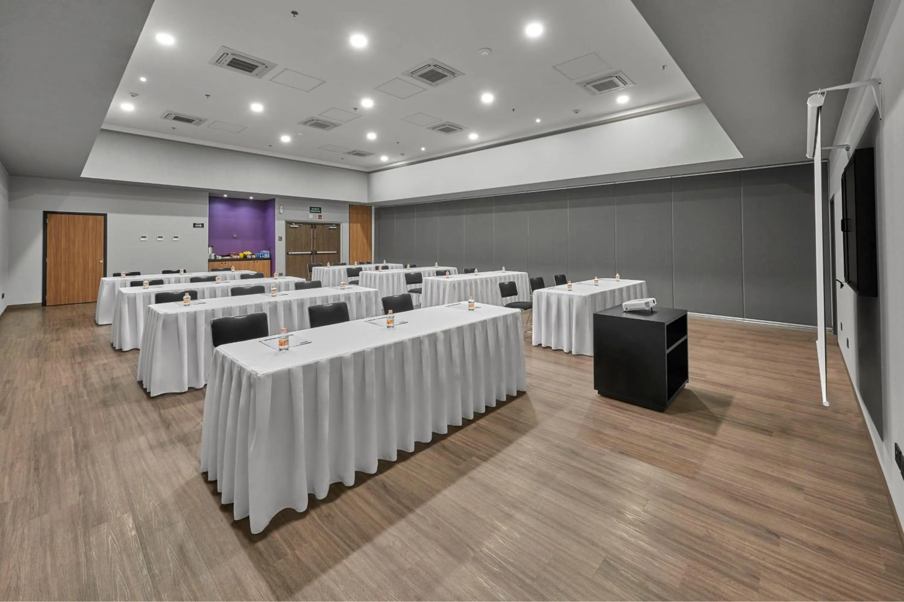 Meeting/conference room in City Express by Marriott Tapachula