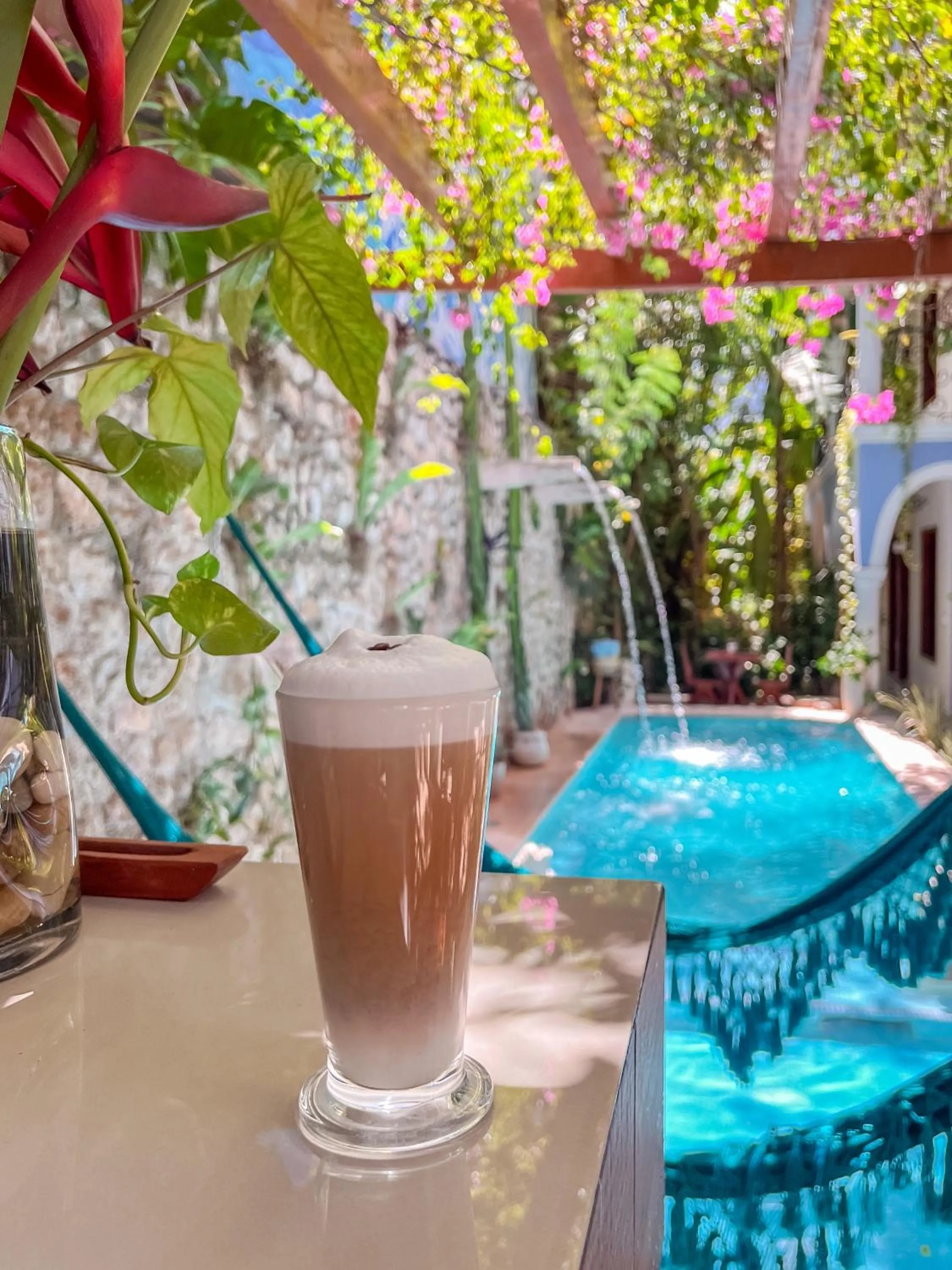 Restaurant/places to eat in Le Muuch Hotel Boutique