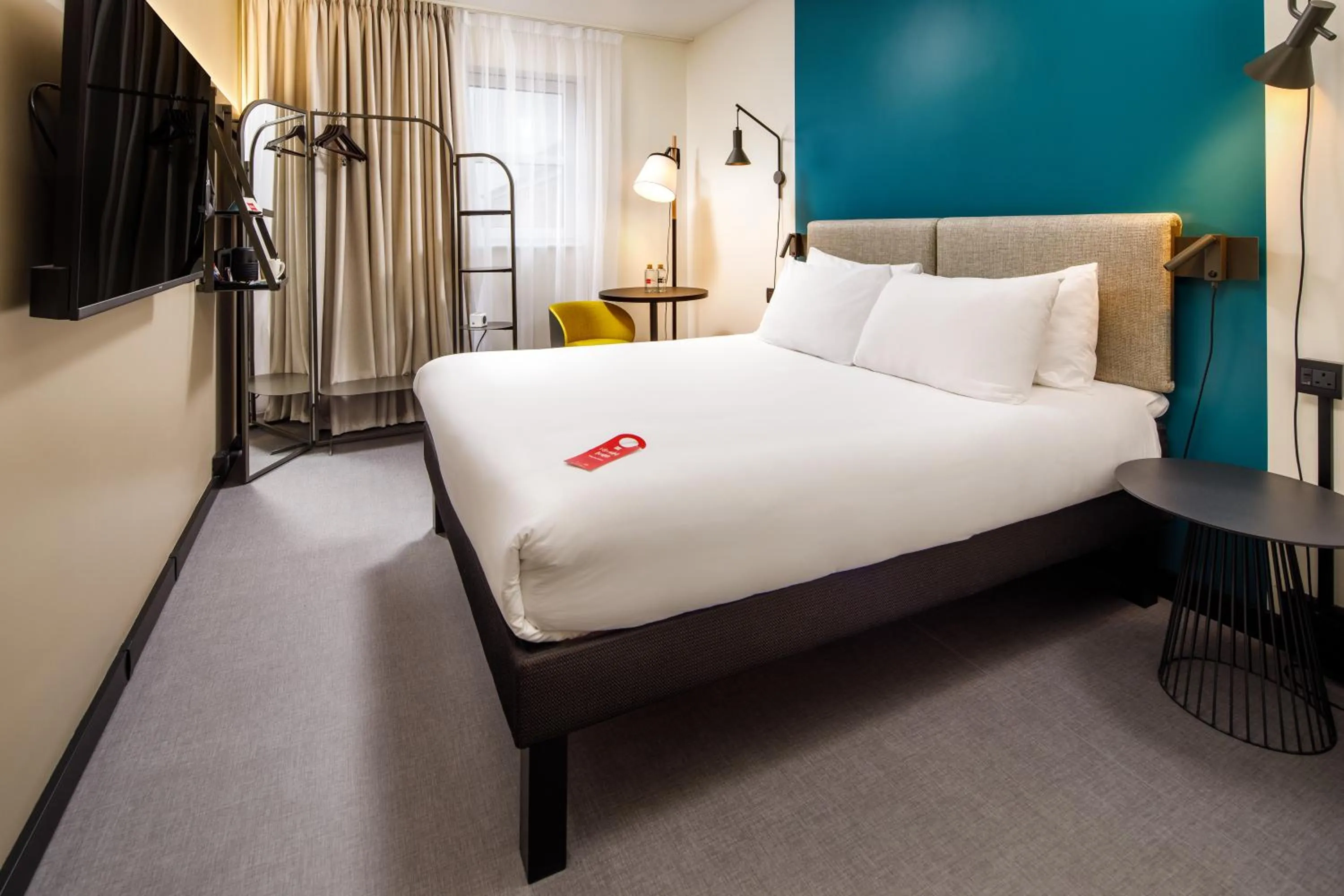 Photo of the whole room, Bed in ibis London Greenwich