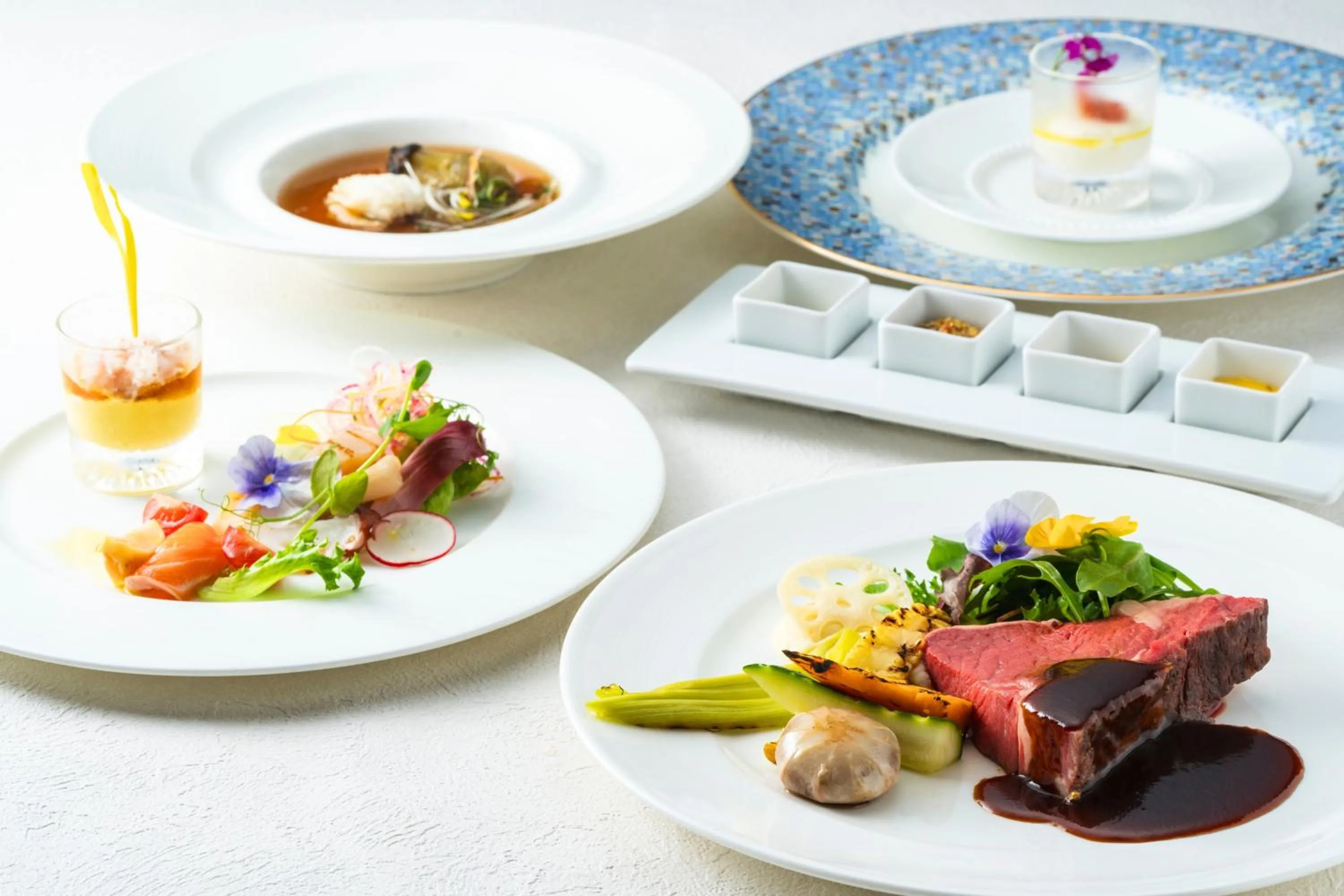 Restaurant/places to eat in Rihga Royal Gran Okinawa