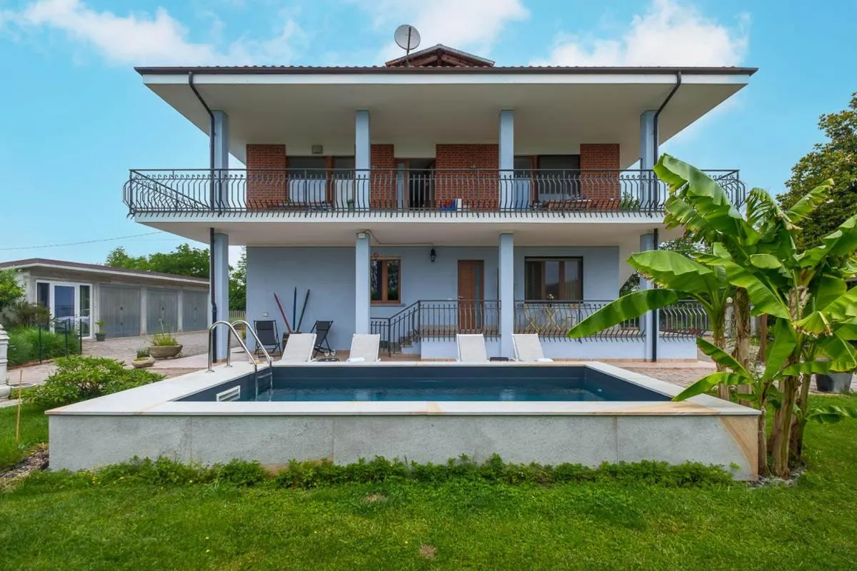 Property building in Ca' del Viaggiatore