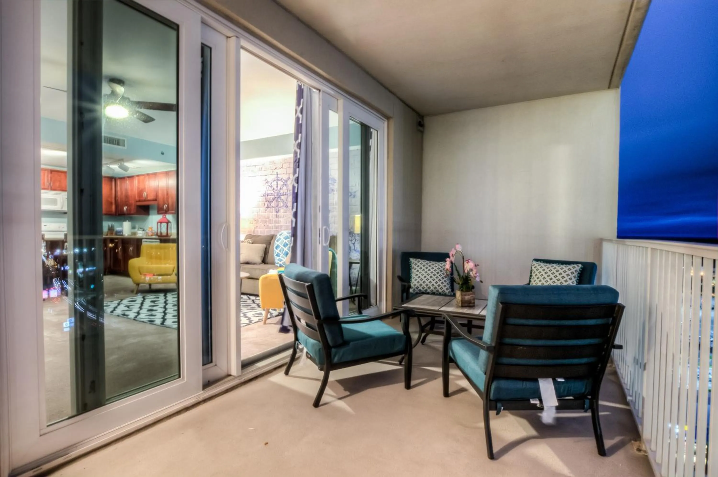 Laketown Wharf 1135 By Aneliya