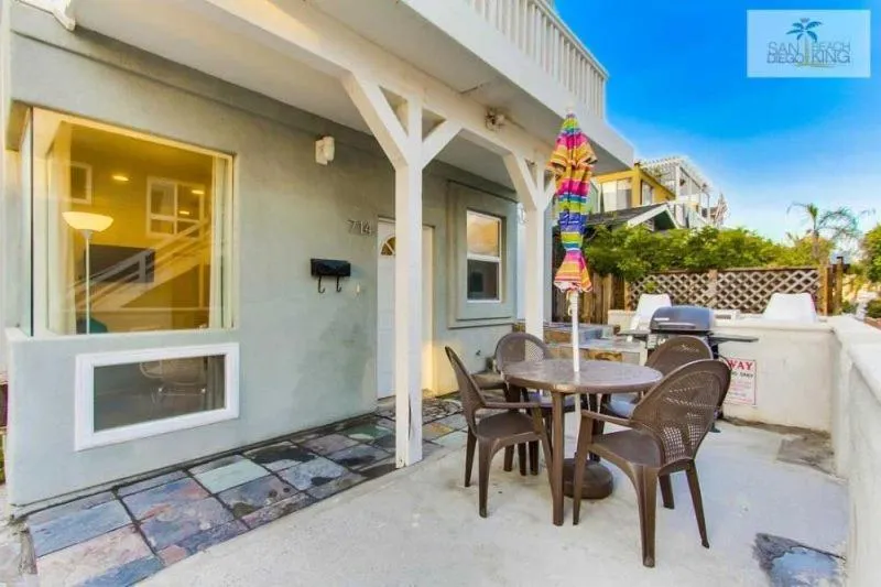 Property building in 201-Surf Stars Studio