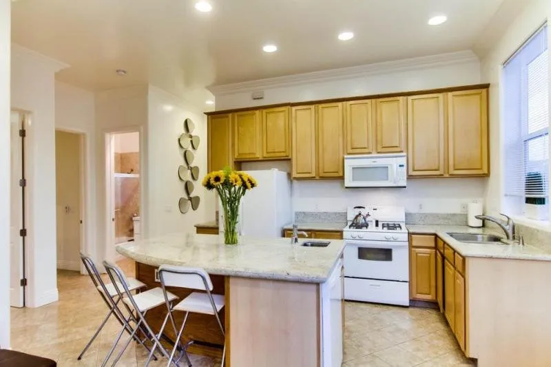 Property building in 199-Surf Stars Combo