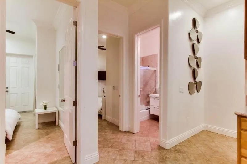 Property building in 199-Surf Stars Combo