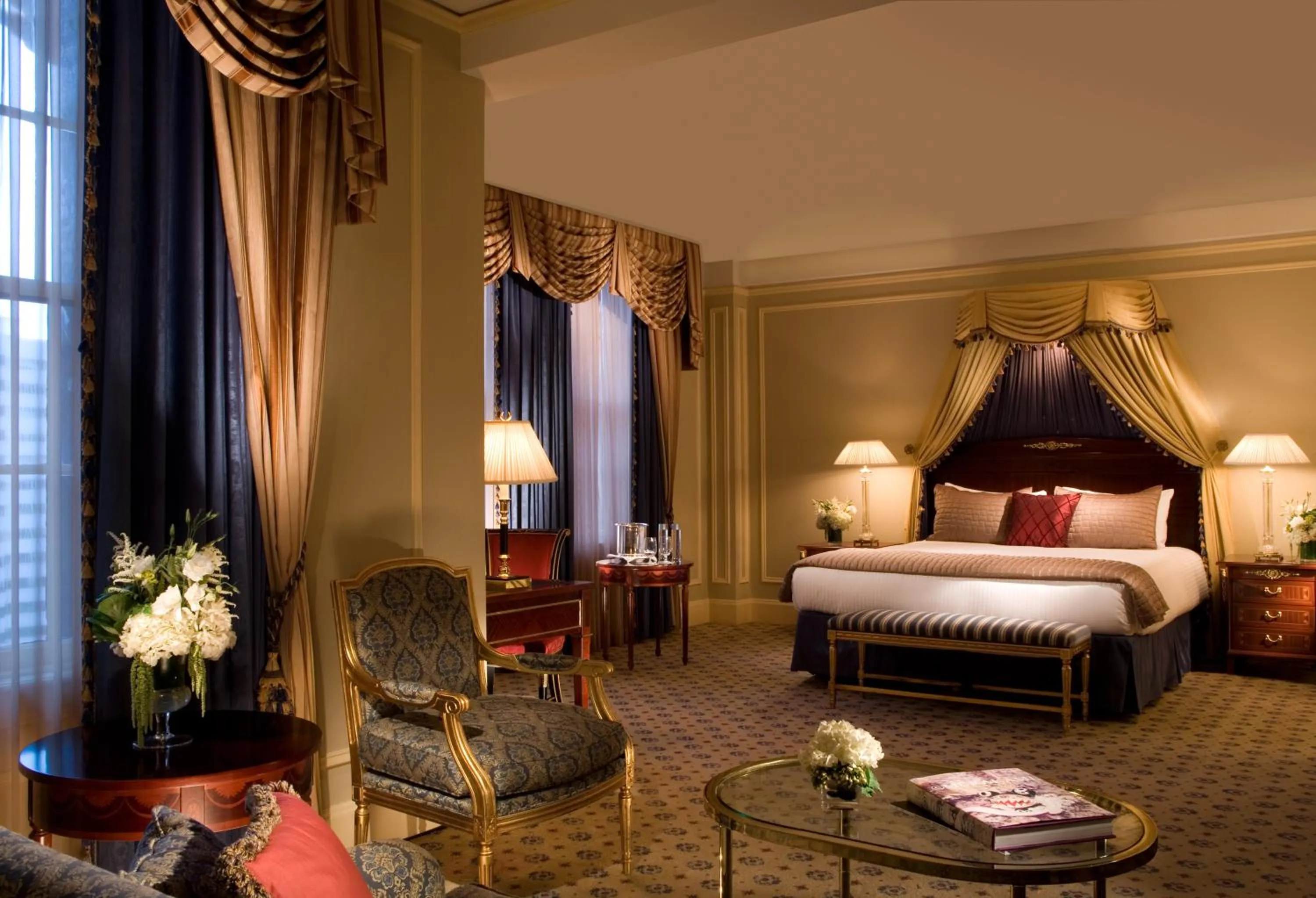 Photo of the whole room, Bed in The Biltmore Los Angeles