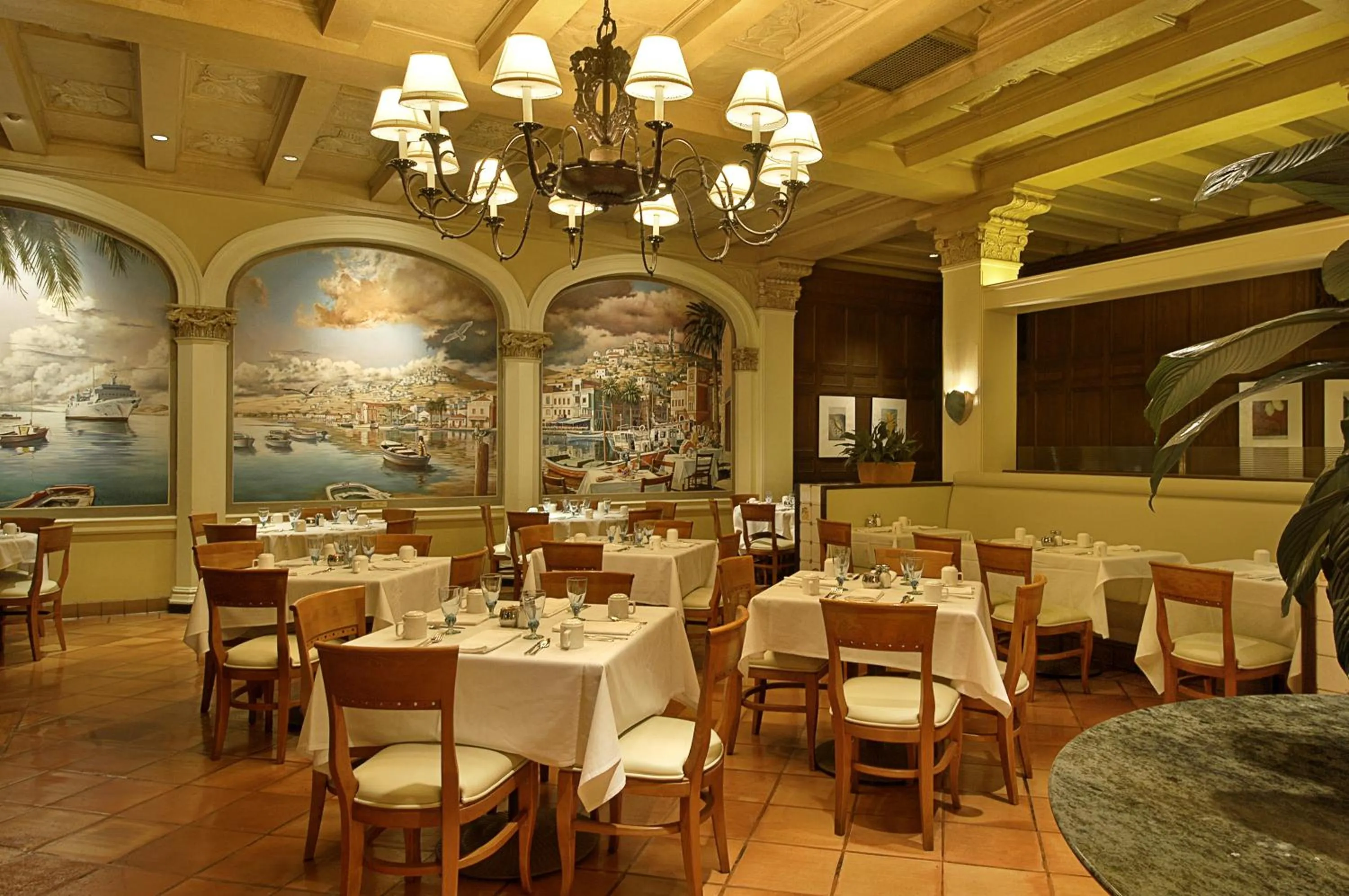 Restaurant/places to eat in The Biltmore Los Angeles