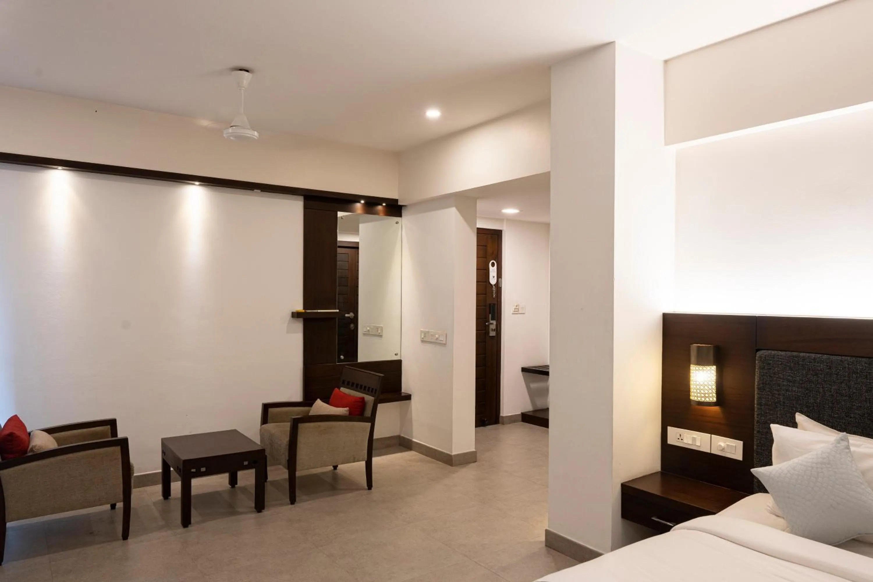 Bedroom, Bed in Copper Folia