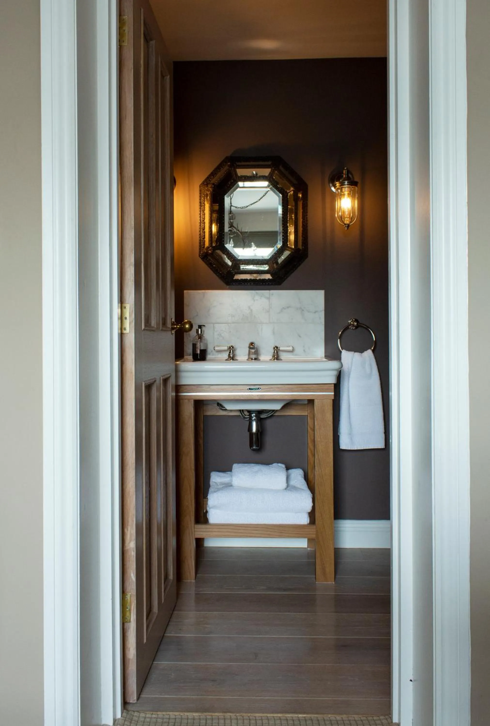 Shower, Bed in The Carden Arms