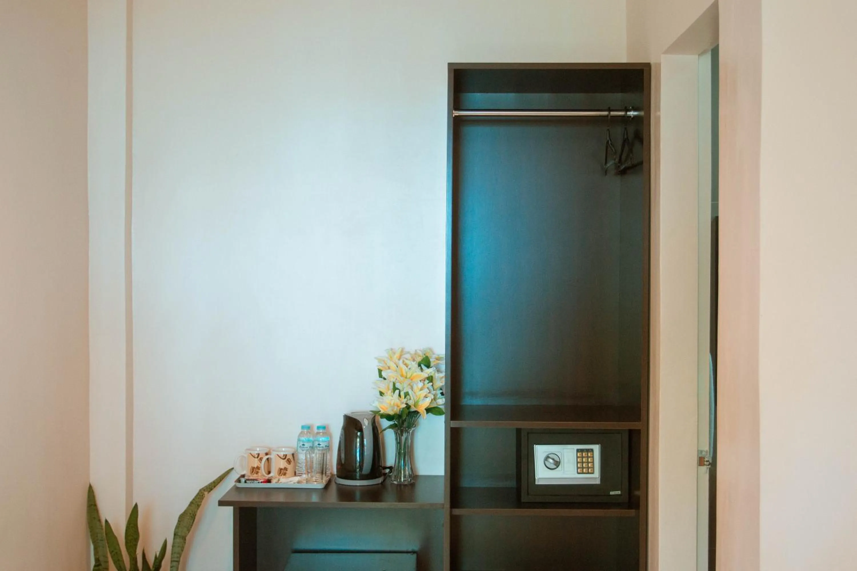 Estaca Bay Gardens Conference Resort powered by Cocotel