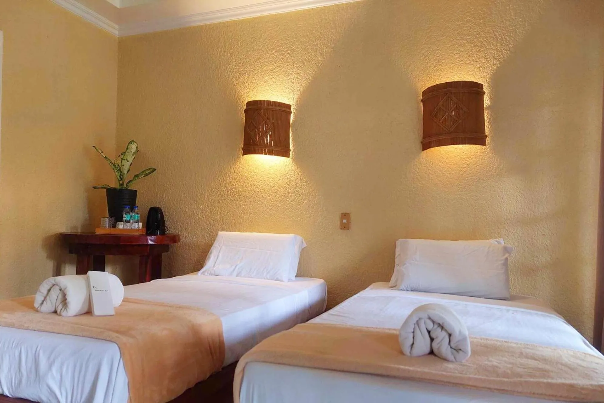 Bed in Estaca Bay Gardens Conference Resort powered by Cocotel