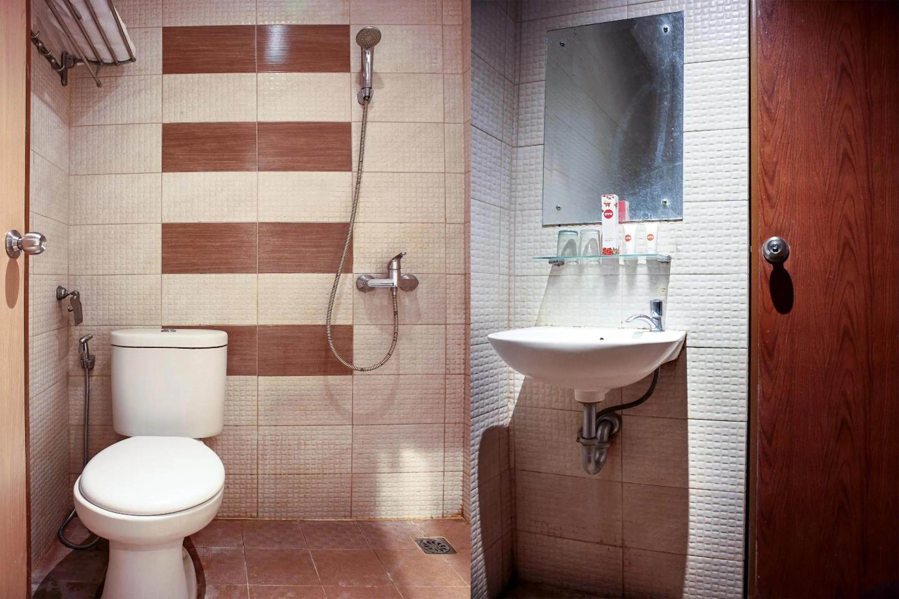 Bedroom in Hotel Bumi Malaya