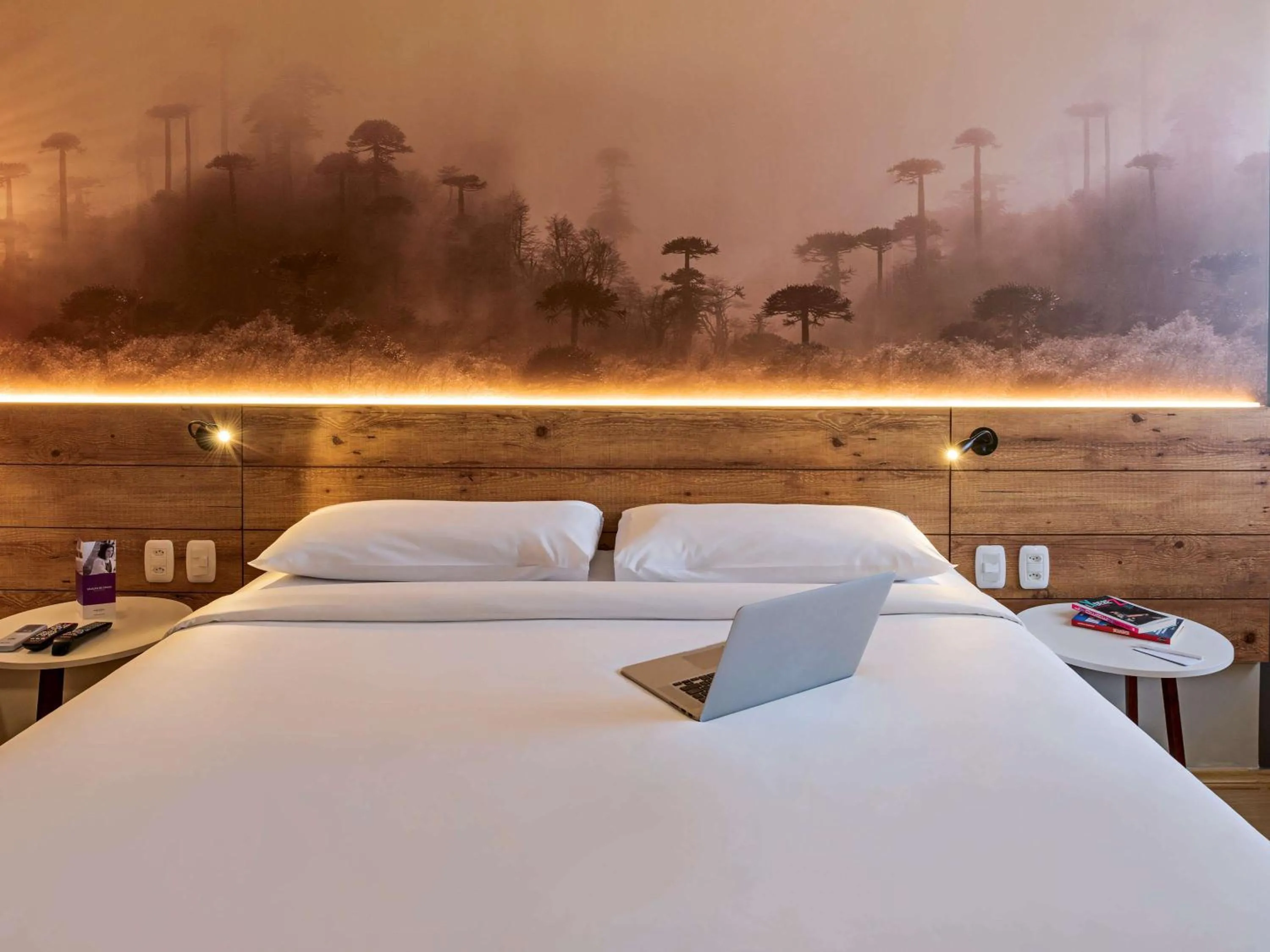 Photo of the whole room, Bed in Hotel Cassino Tower Curitiba Aeroporto By Nacional Inn