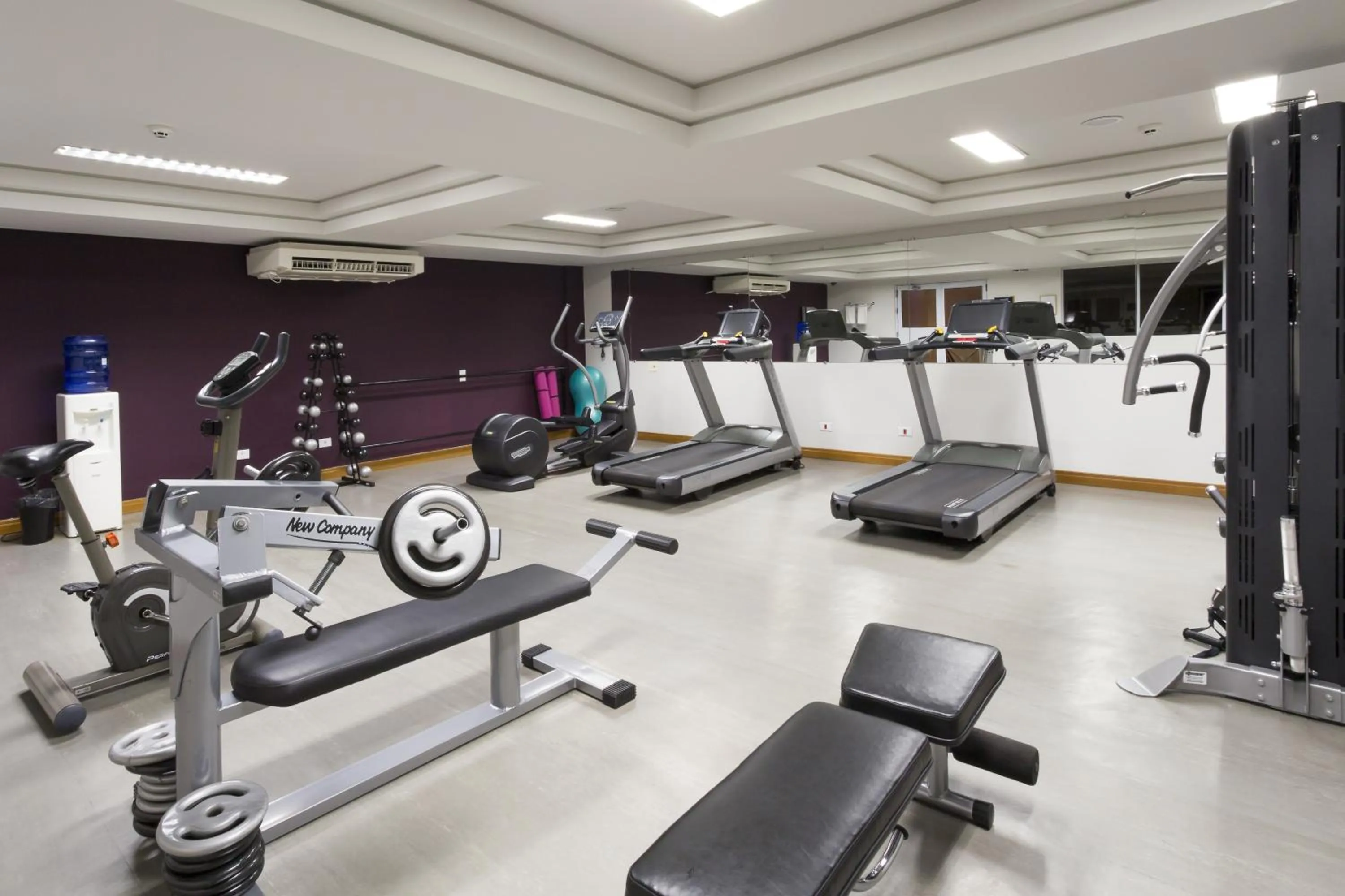 Fitness centre/facilities in Hotel Cassino Tower Curitiba Aeroporto By Nacional Inn
