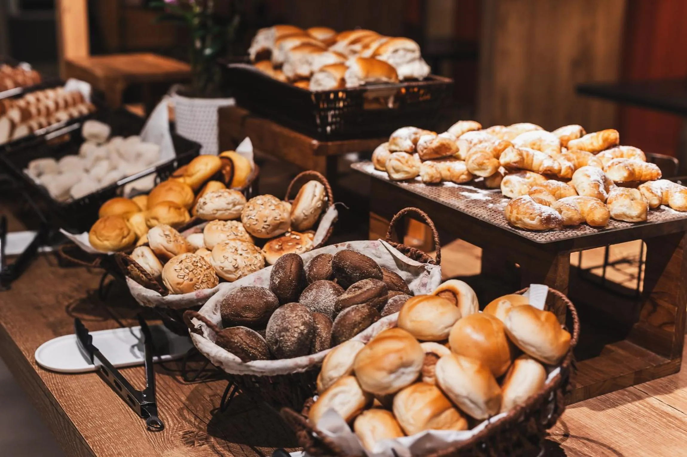 Breakfast in Hotel Cassino Tower Curitiba Aeroporto By Nacional Inn