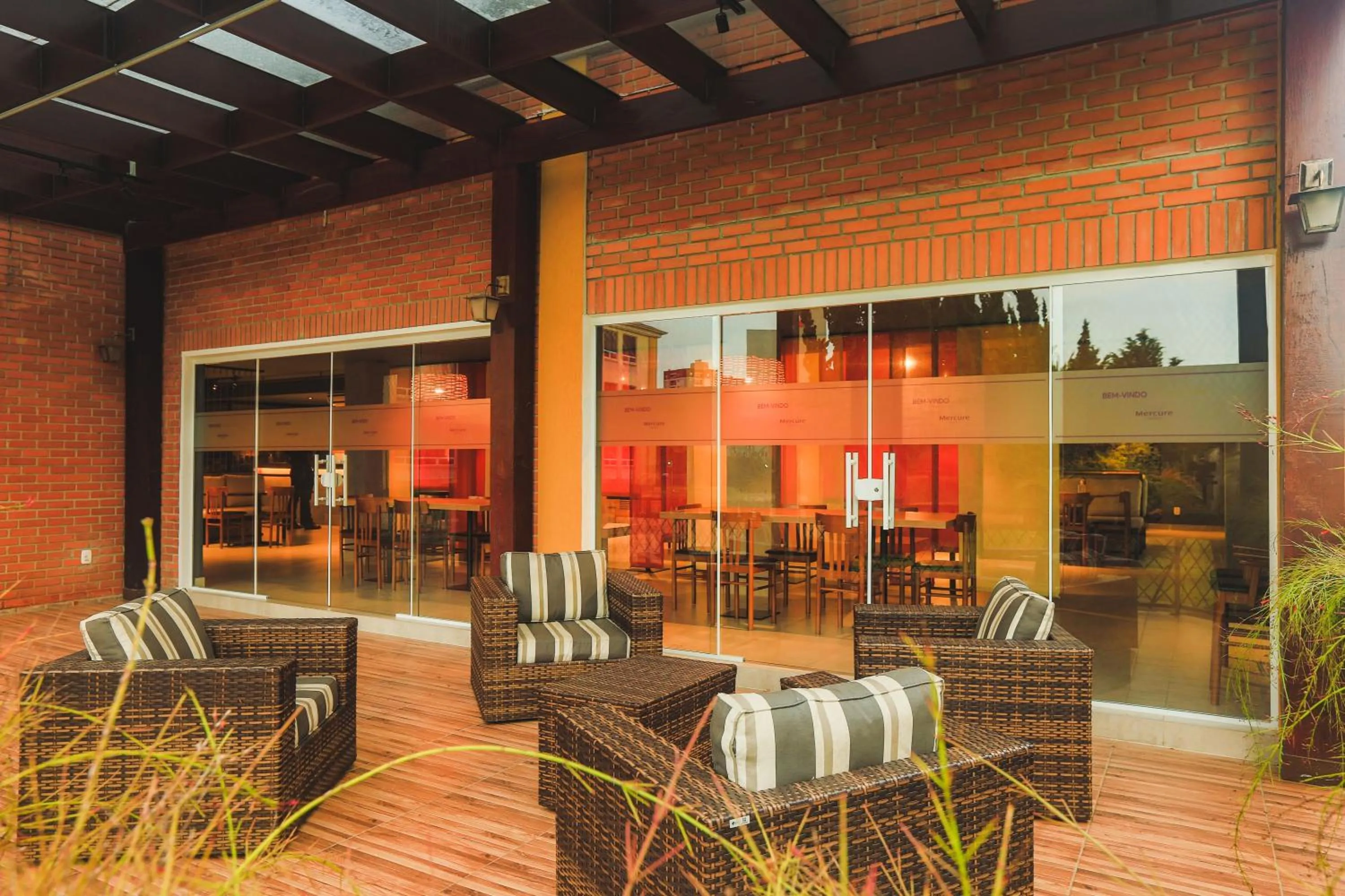 Restaurant/places to eat in Hotel Cassino Tower Curitiba Aeroporto By Nacional Inn