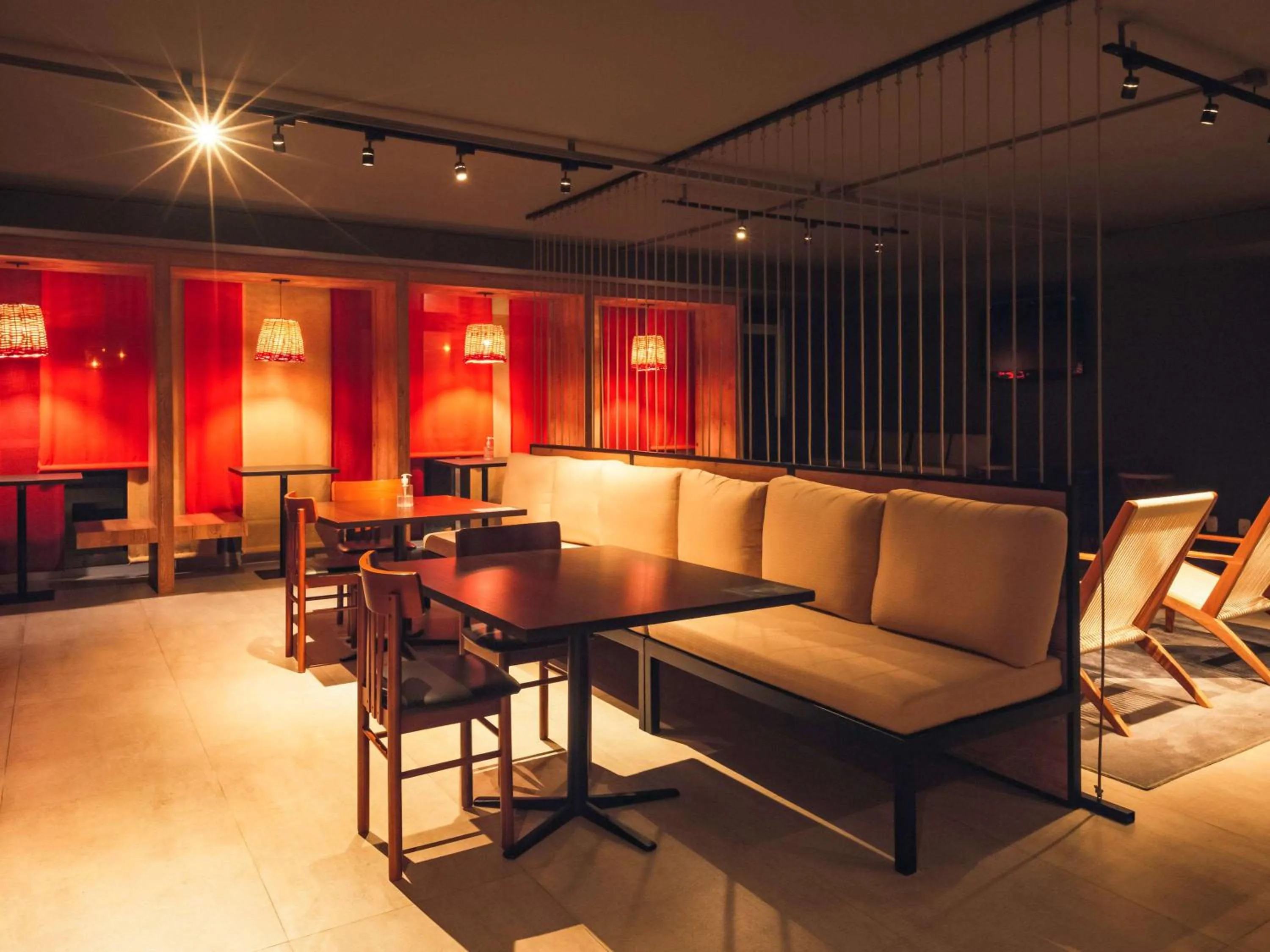 Restaurant/places to eat in Hotel Cassino Tower Curitiba Aeroporto By Nacional Inn