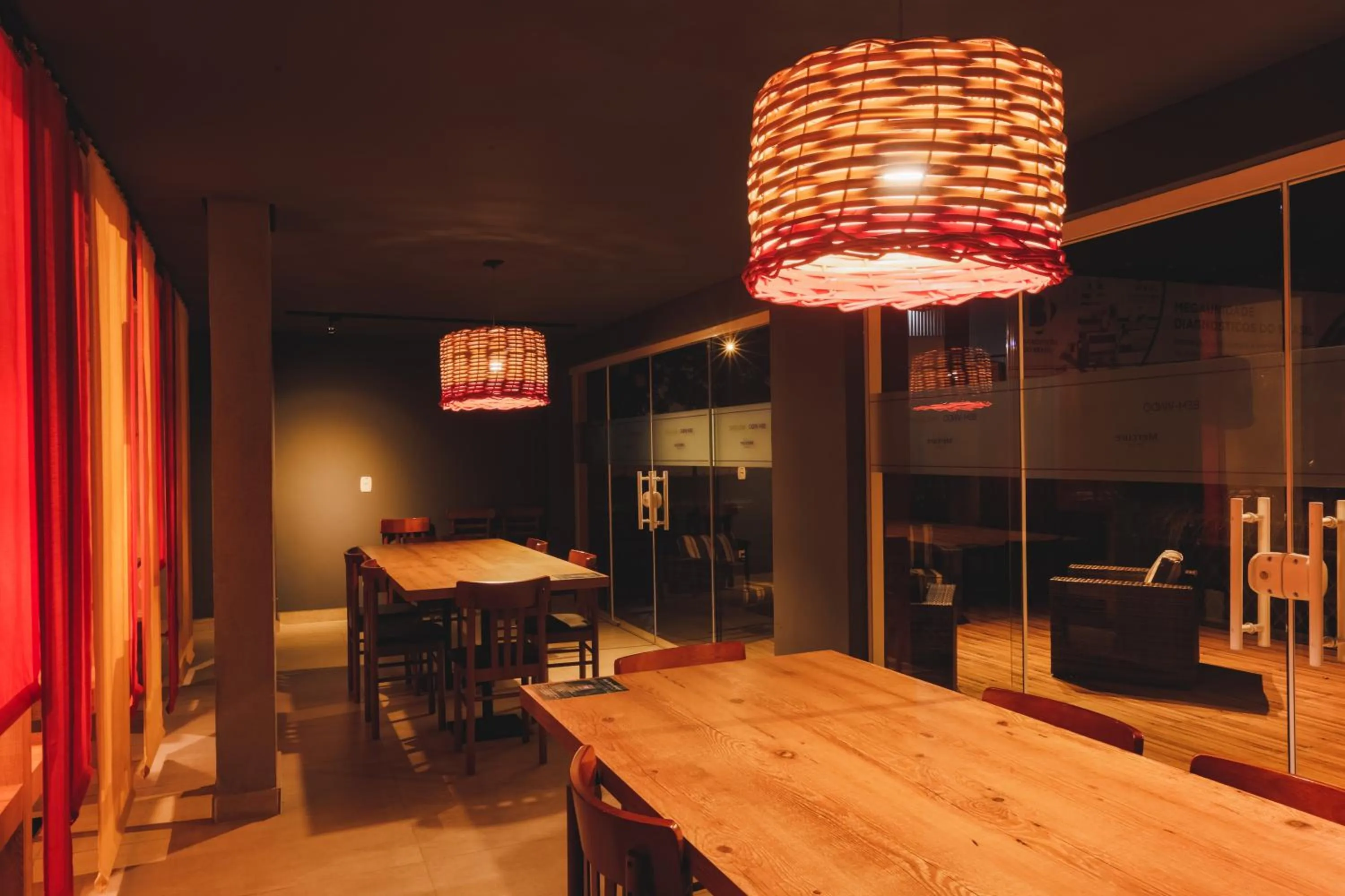 Restaurant/places to eat in Hotel Cassino Tower Curitiba Aeroporto By Nacional Inn