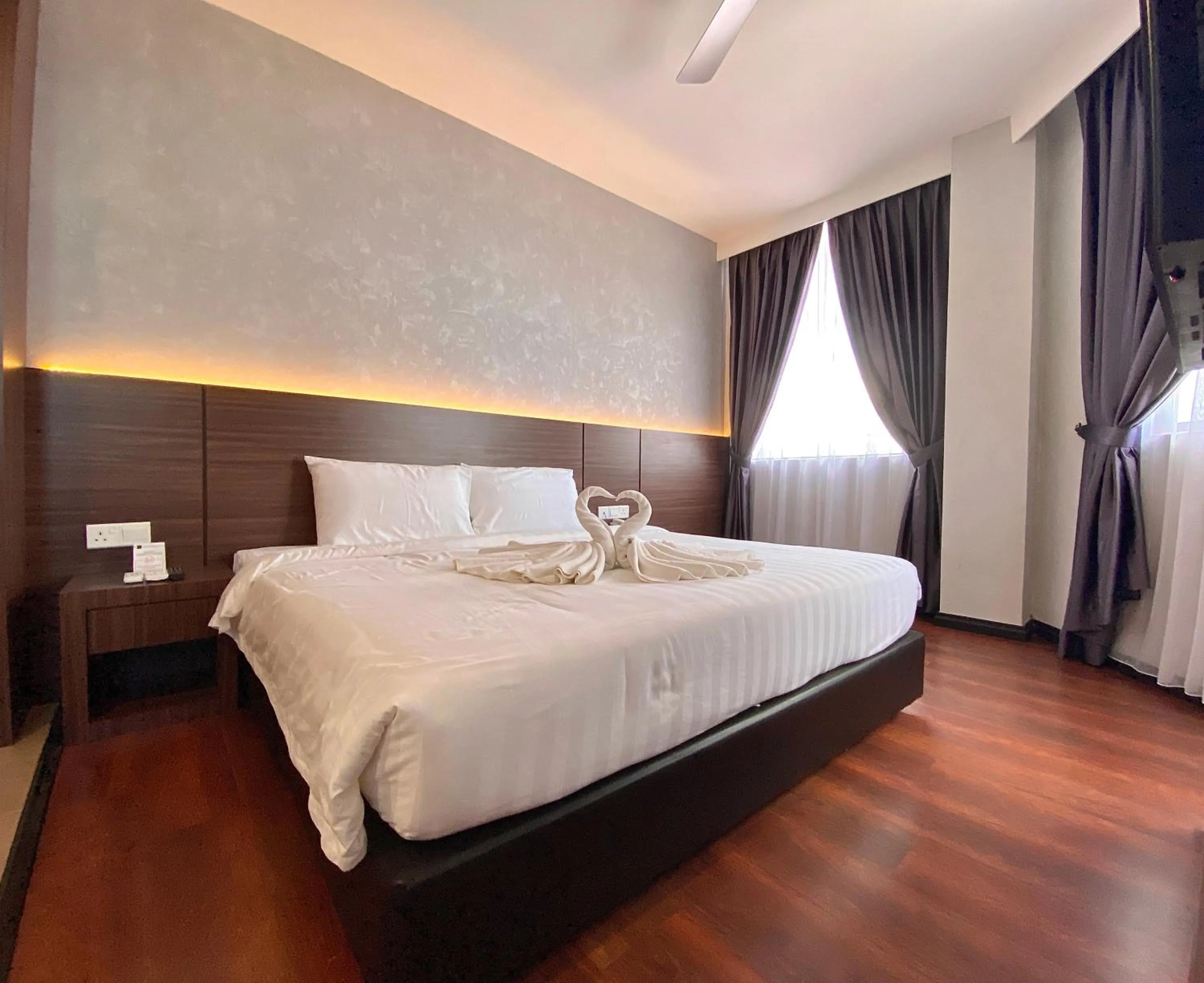 Bedroom, Bed in Grace Hotel Semporna