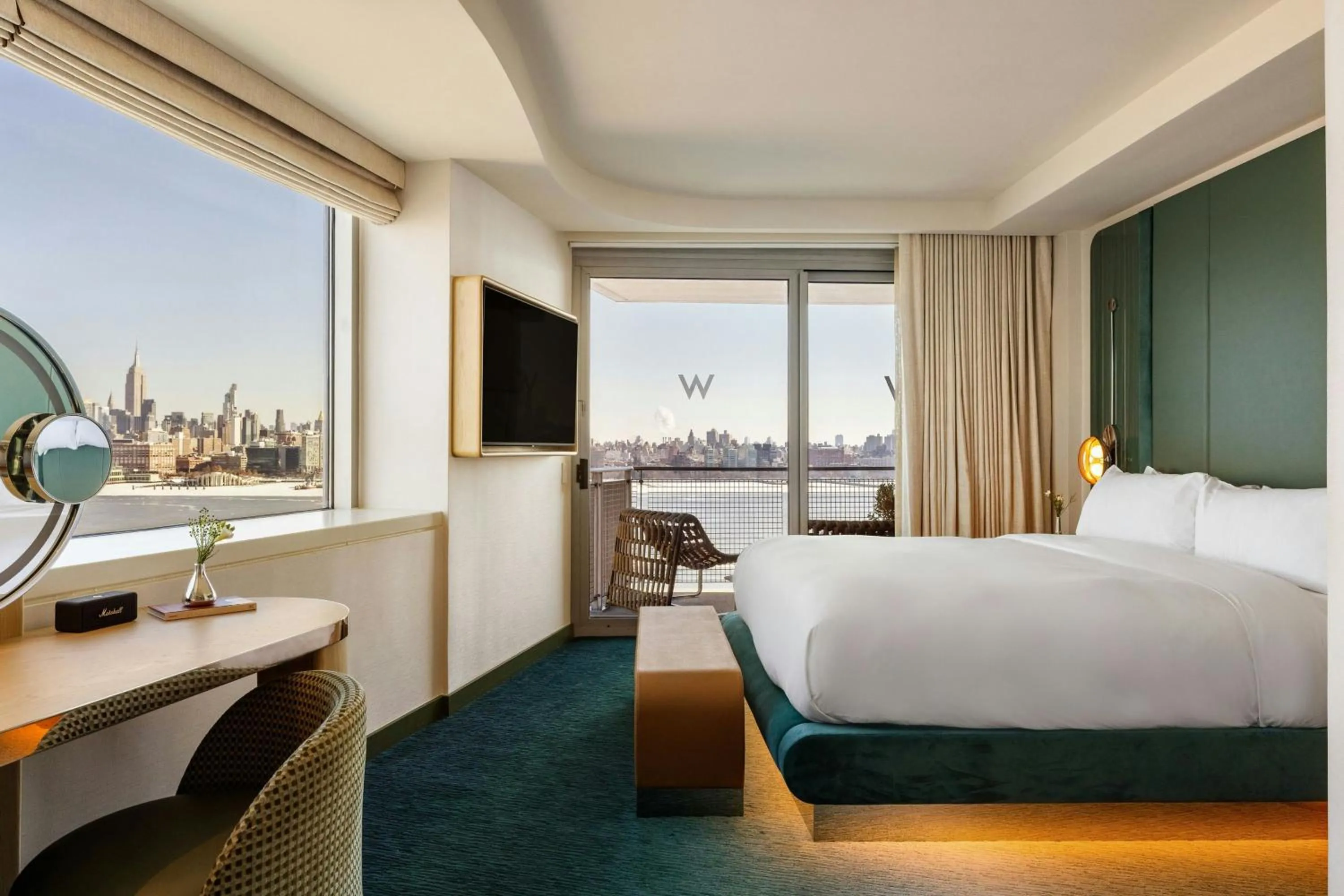 Bedroom, Bed in W Hoboken