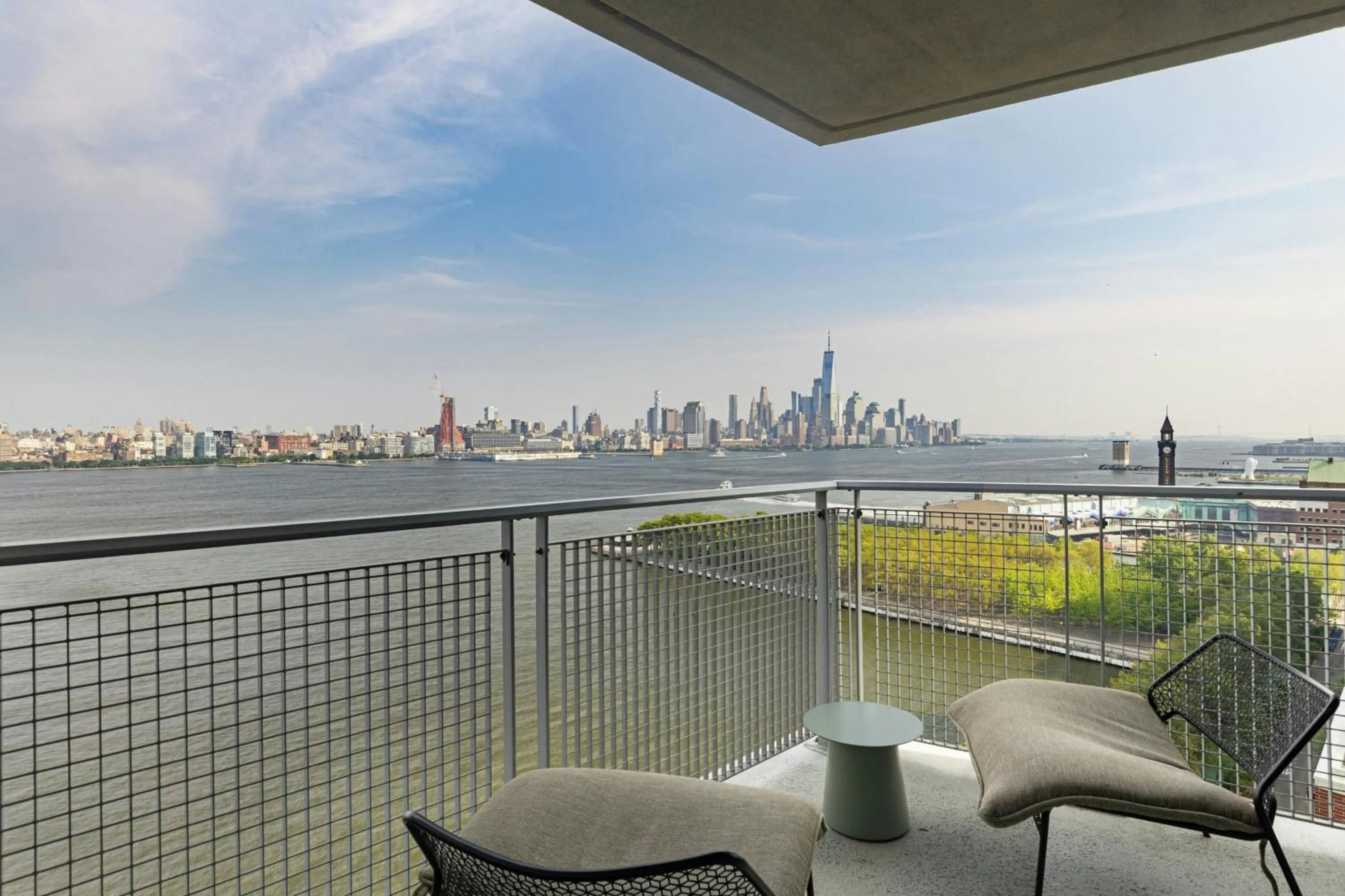 Photo of the whole room in W Hoboken